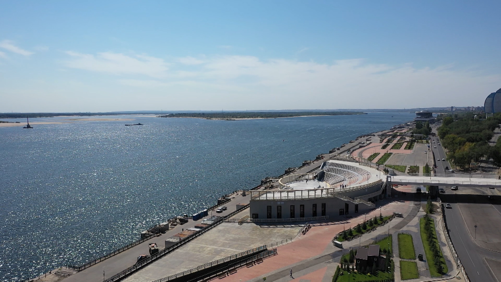 В Волгограде прошло торжественное открытие амфитеатра