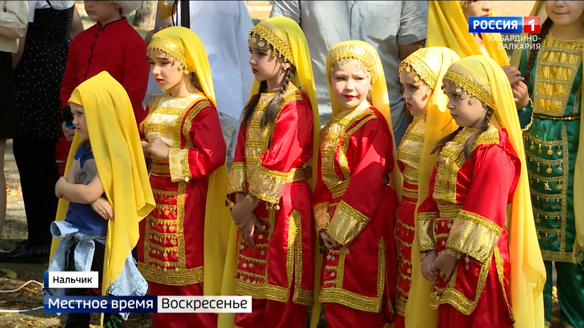 В скверах Нальчика прошли выступления творческих коллективов Кабардино-Балкарии