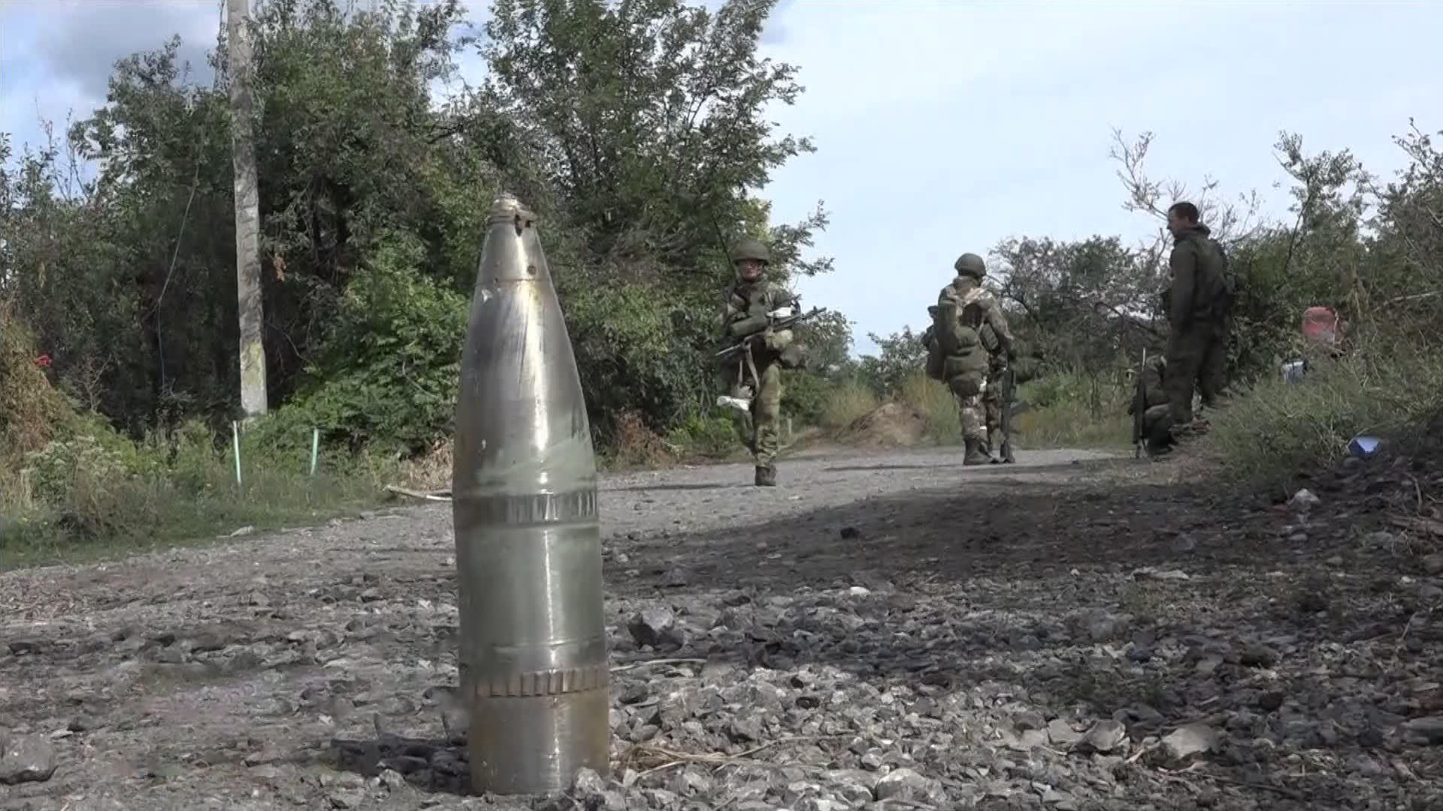 Военные дороги Донбасса: специальный репортаж Александра Сладкова