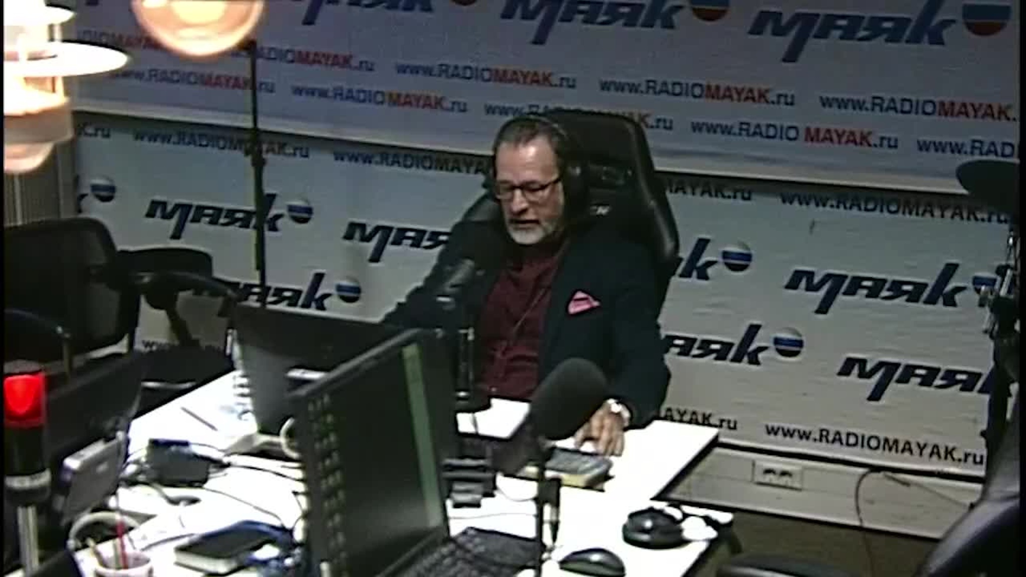 Сильный, державный, на страх врагам: монументальная пропаганда до революции