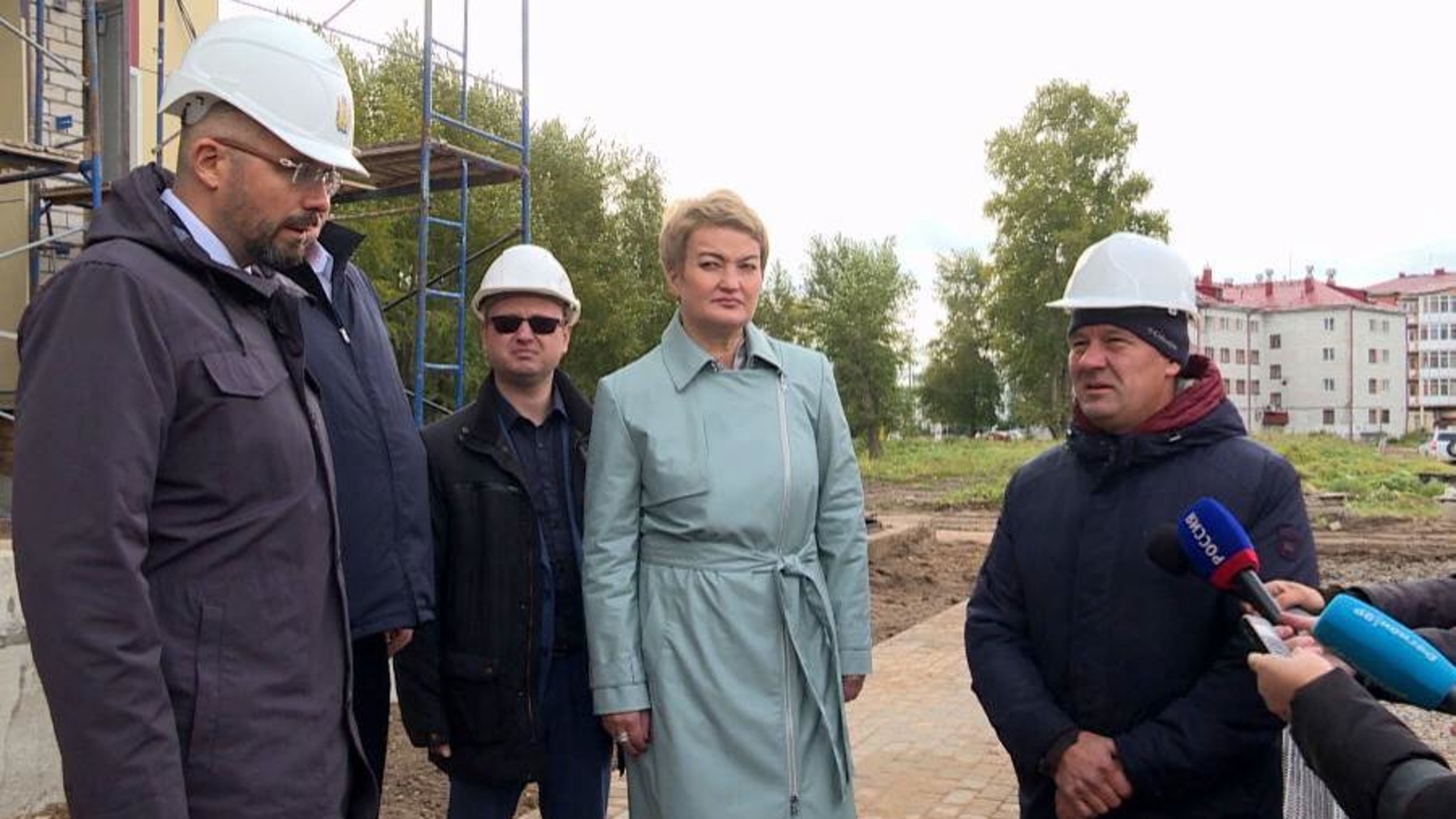 Темпы строительства важных объектов Новодвинска оценила председатель областного Собрания Екатерина Прокопьева