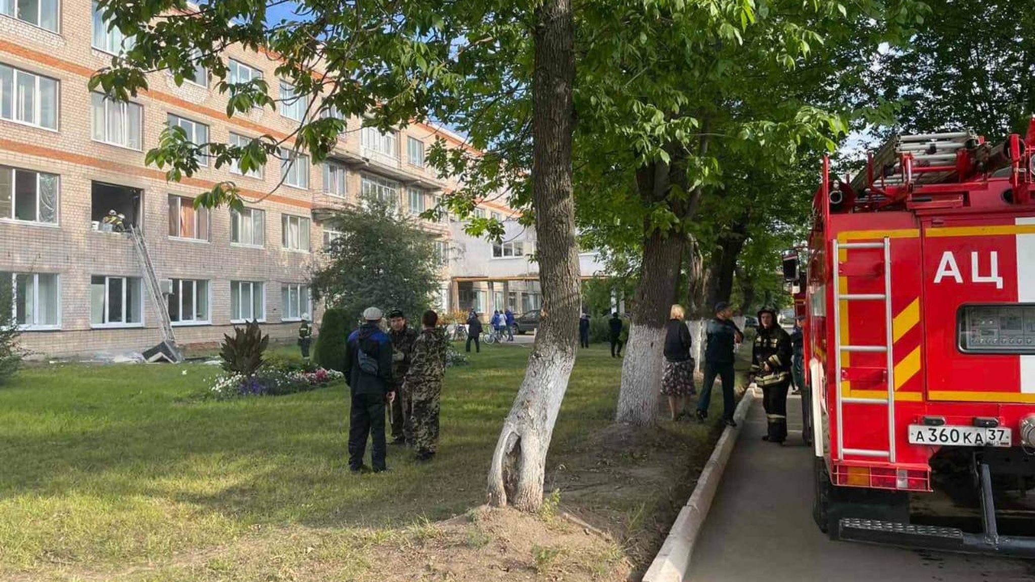 Из-за пожара в больнице Ивановской области провели эвакуацию
