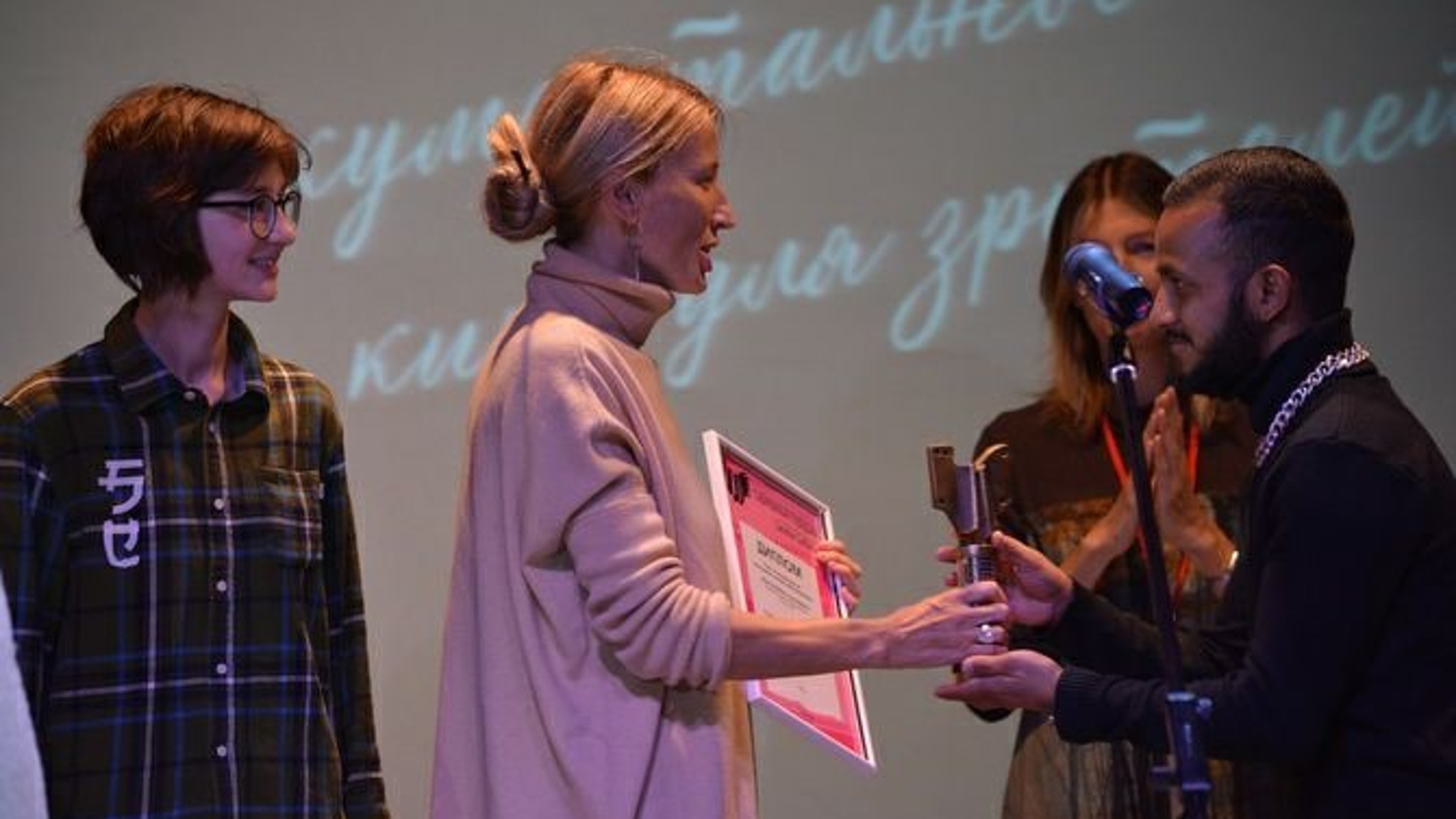 Режиссер ГТРК "Саратов" Таисия Никитина получила диплом кинофестиваля "Саратовские страдания"