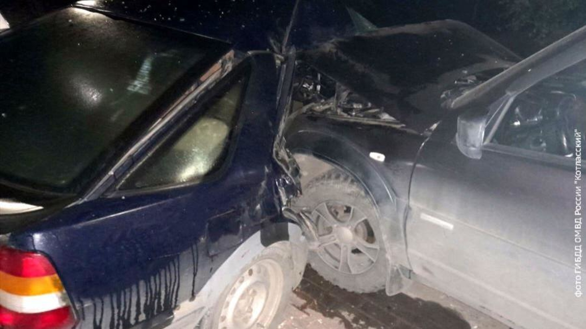 Сегодня ночью в Котласе автолюбительница устроила масштабное ДТП