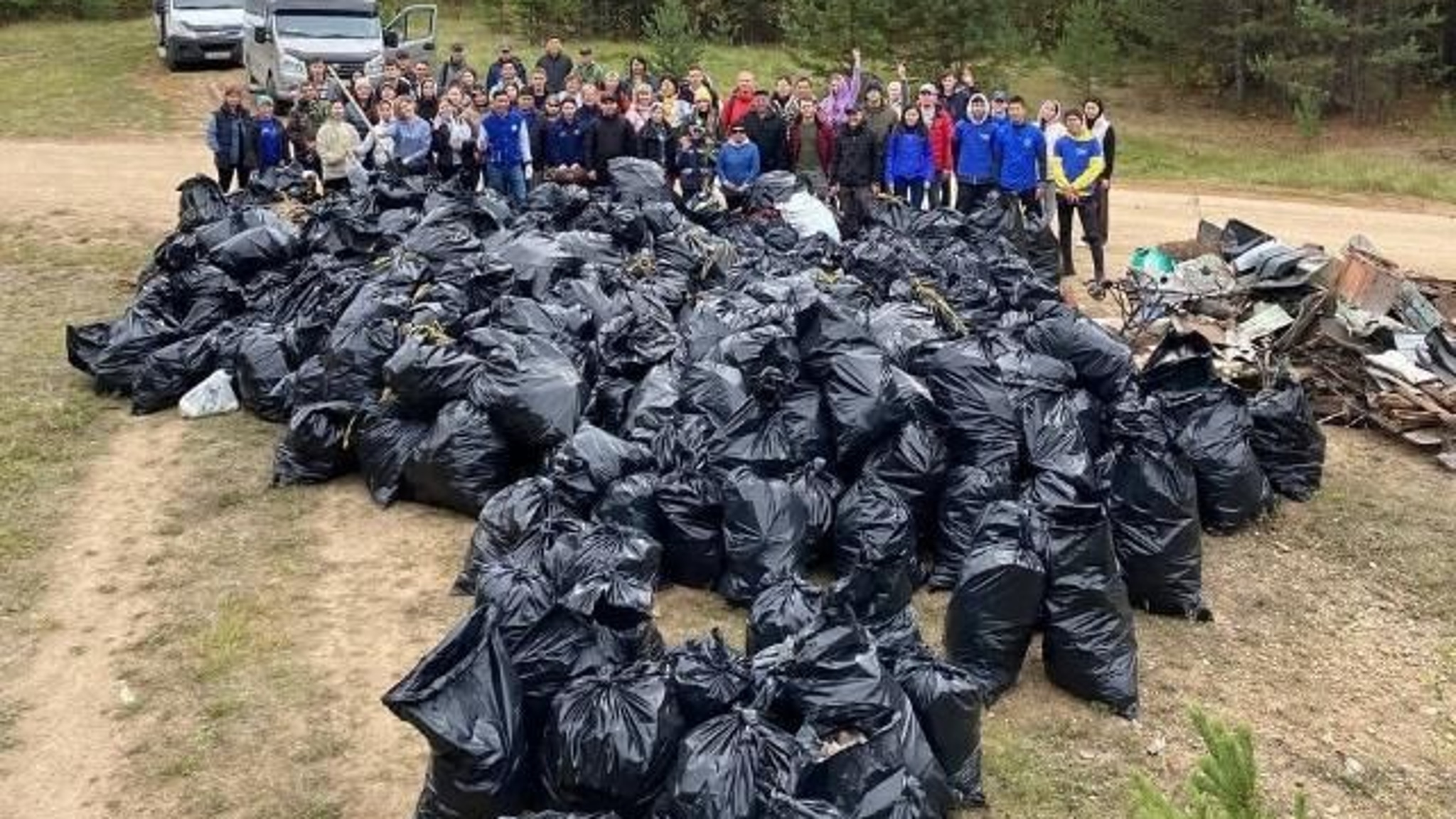 В Бурятии волонтеры собрали 362 мешка мусора