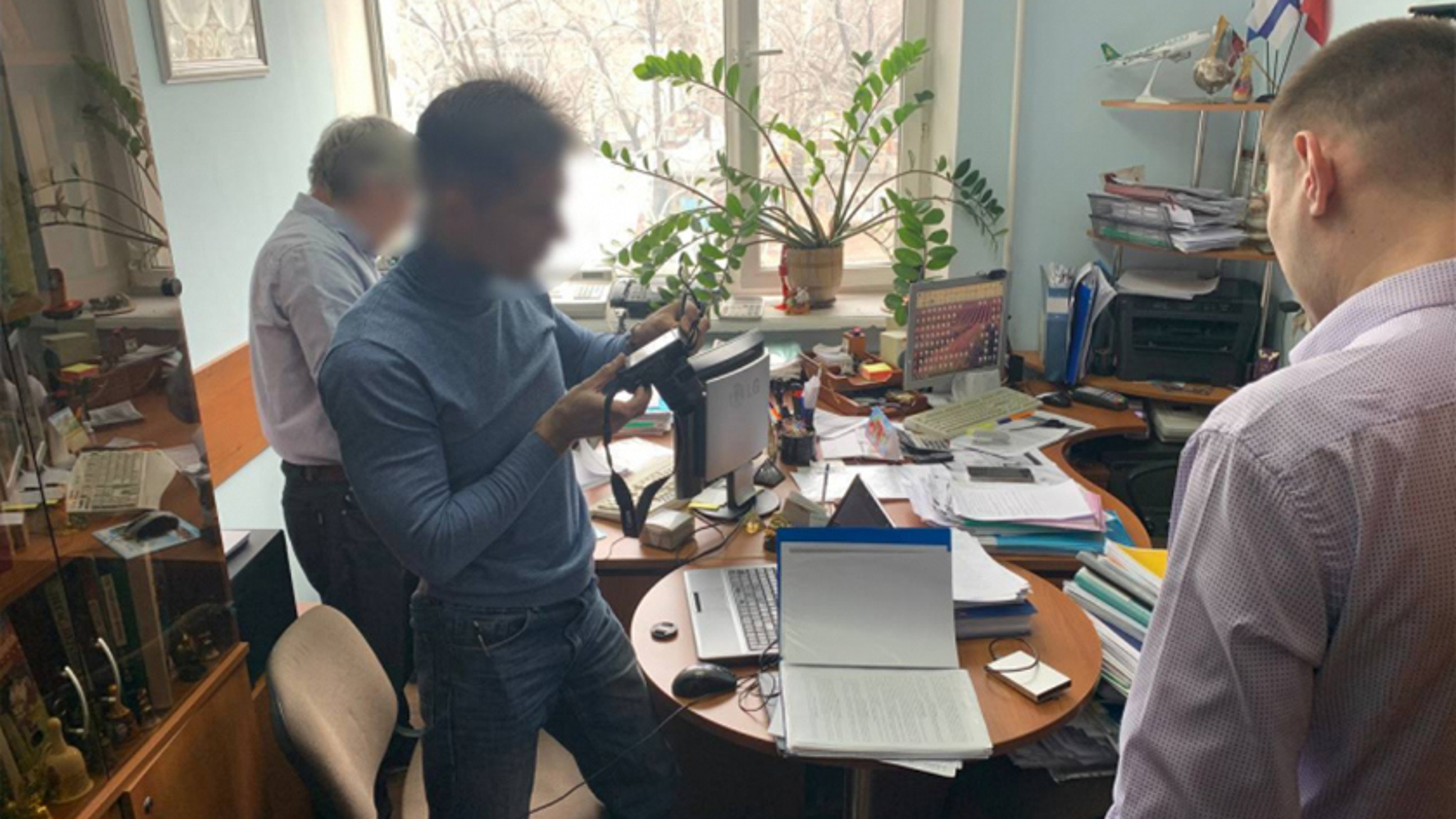 Трое благовещенцев устроили канал для въезда нелегальных мигрантов