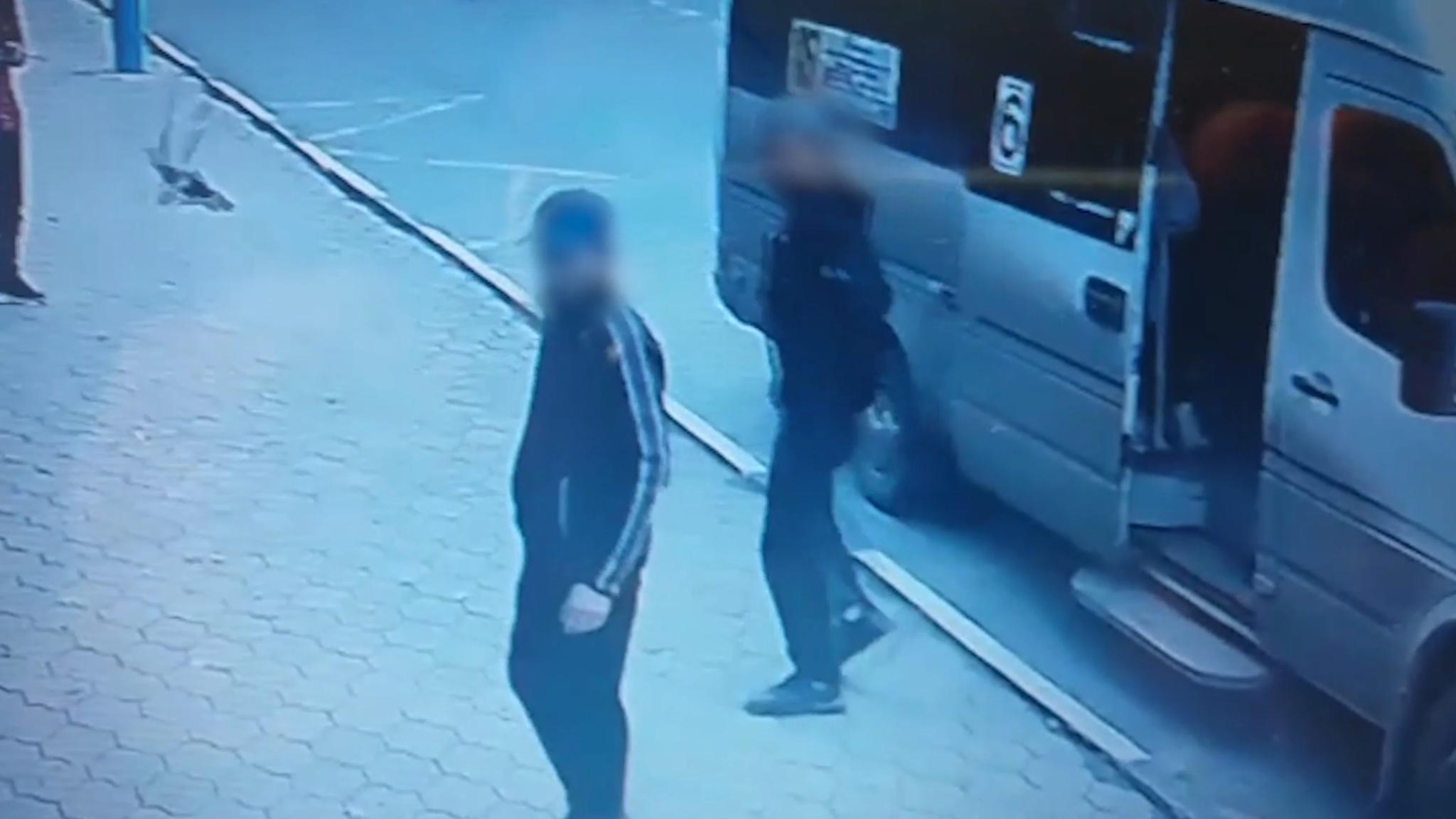 Волжанин устроил поножовщину на остановке