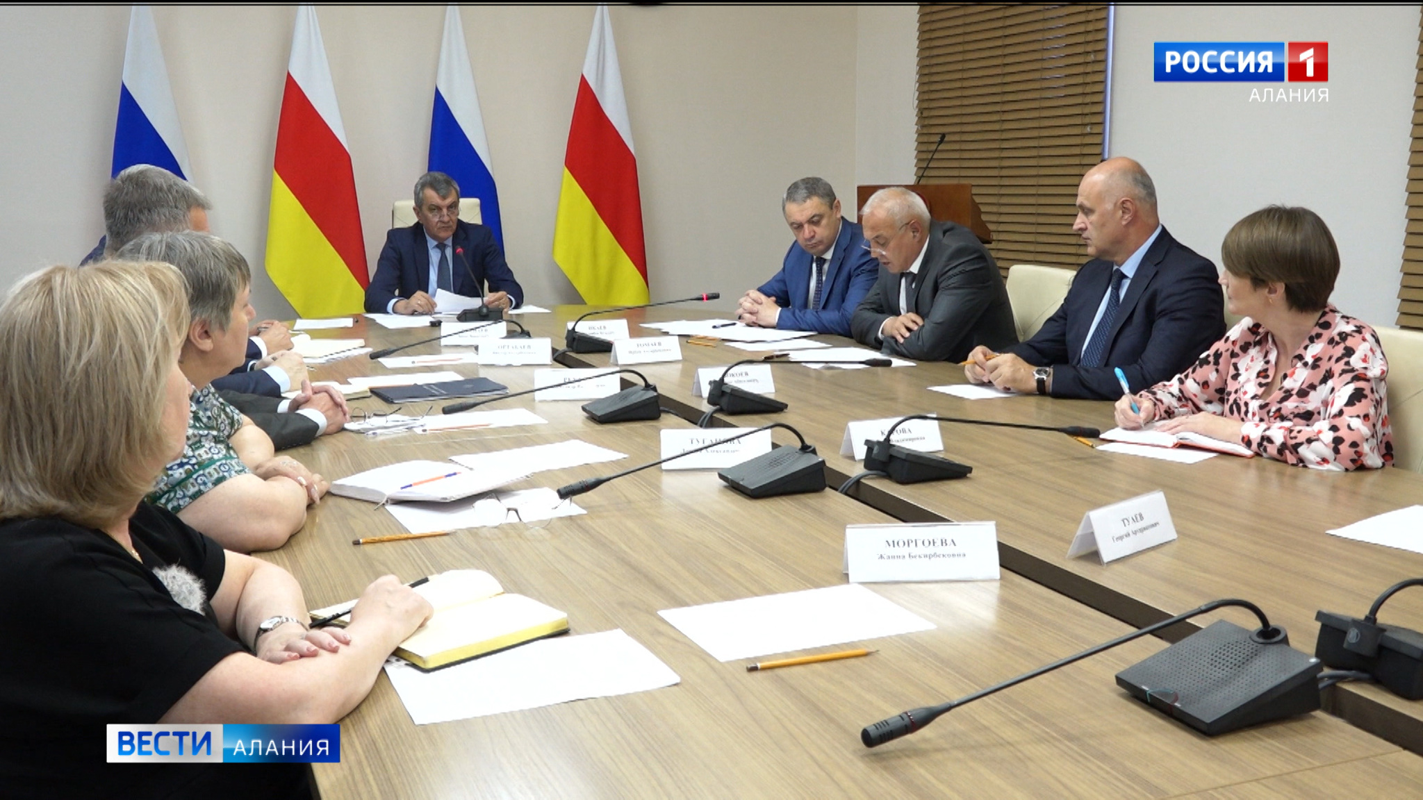 Аппаратное совещание: подготовка ко Дню города и отопительному сезону, участие добровольцев в СВО