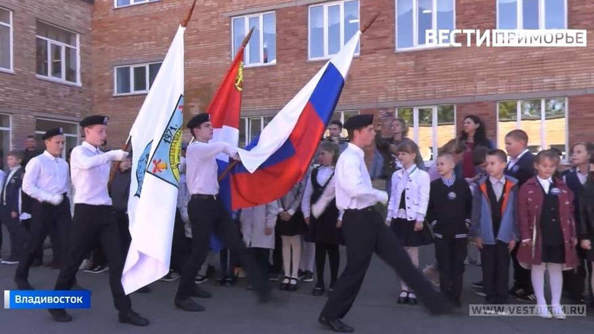 Имя известного исследователя и путешественника присвоено школе Владивостока