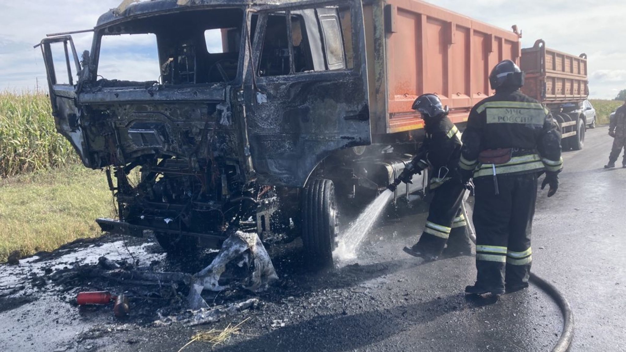Во Владимирской области на трассе сгорел грузовик