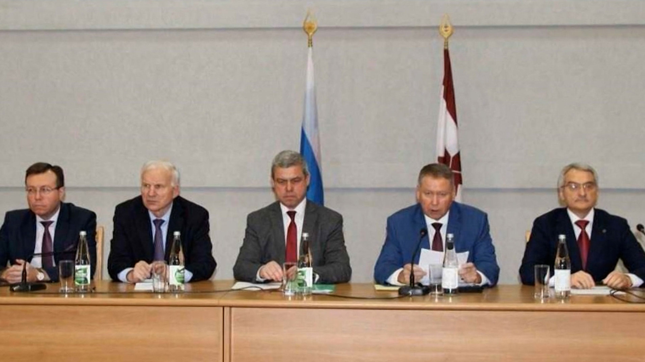 Шесть судей лишились своей неприкосновенности