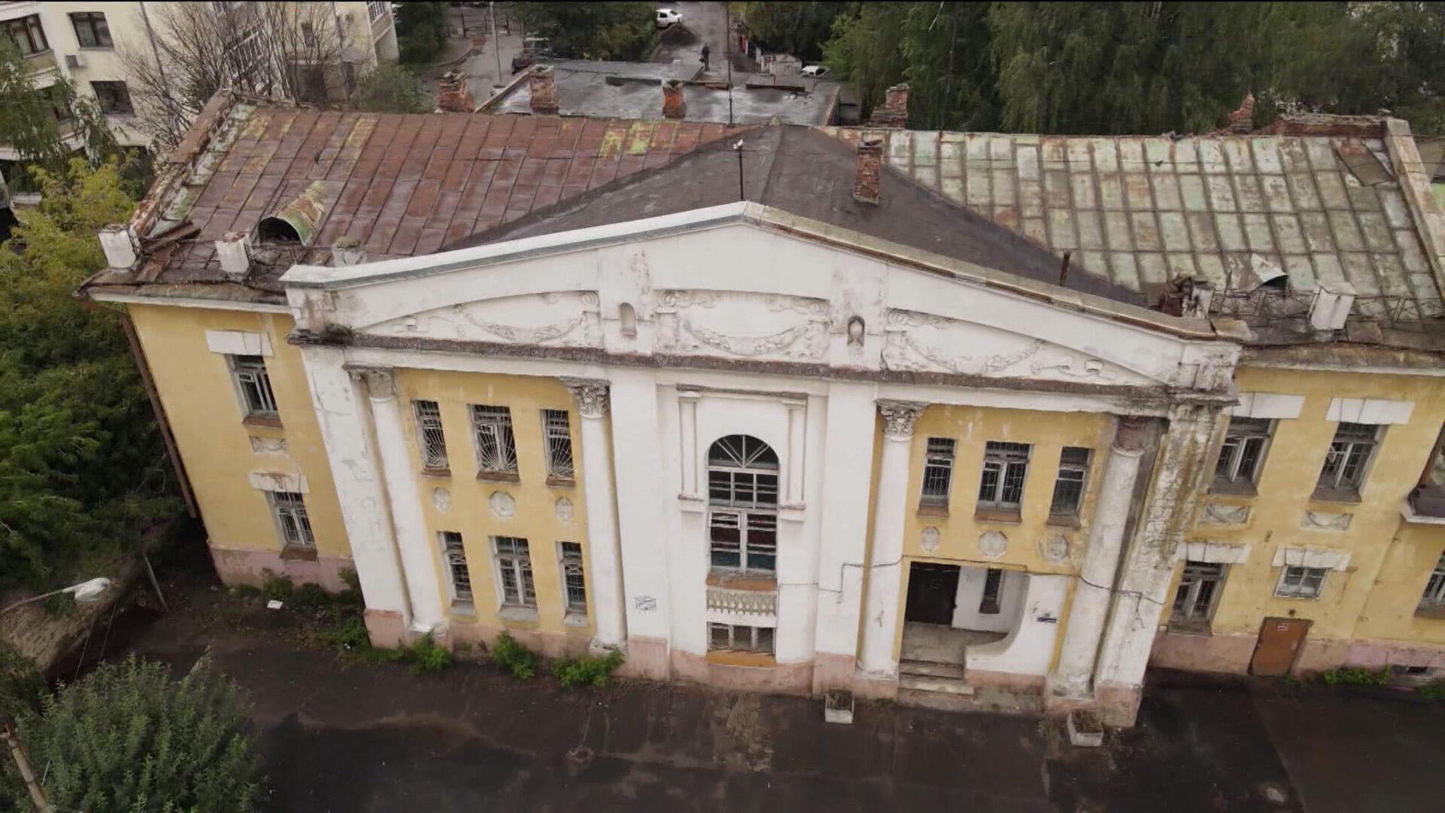 Дом купца Вахрамеева разрушается в Ярославле
