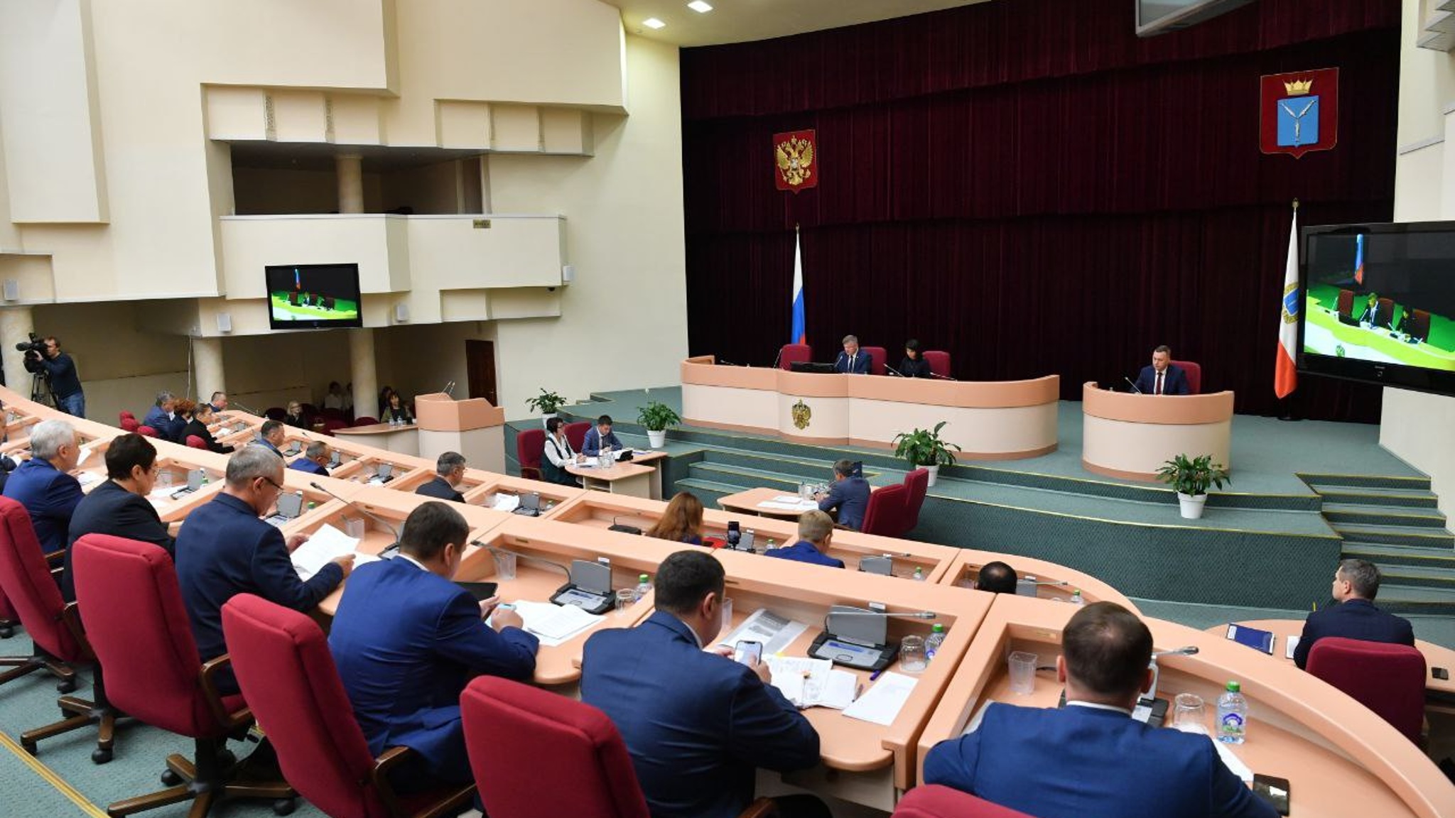 Депутаты утвердили кандидатуры вице-губернатора и зампредов Правительства области