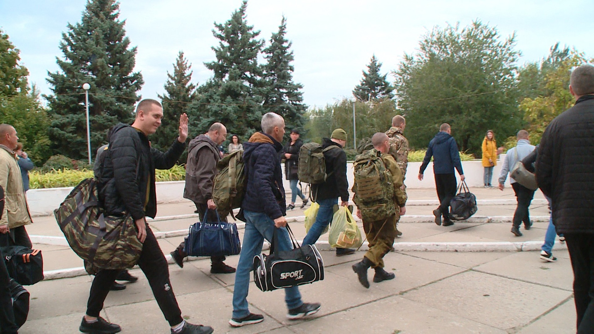 В Волгоградской области провожают мобилизованных