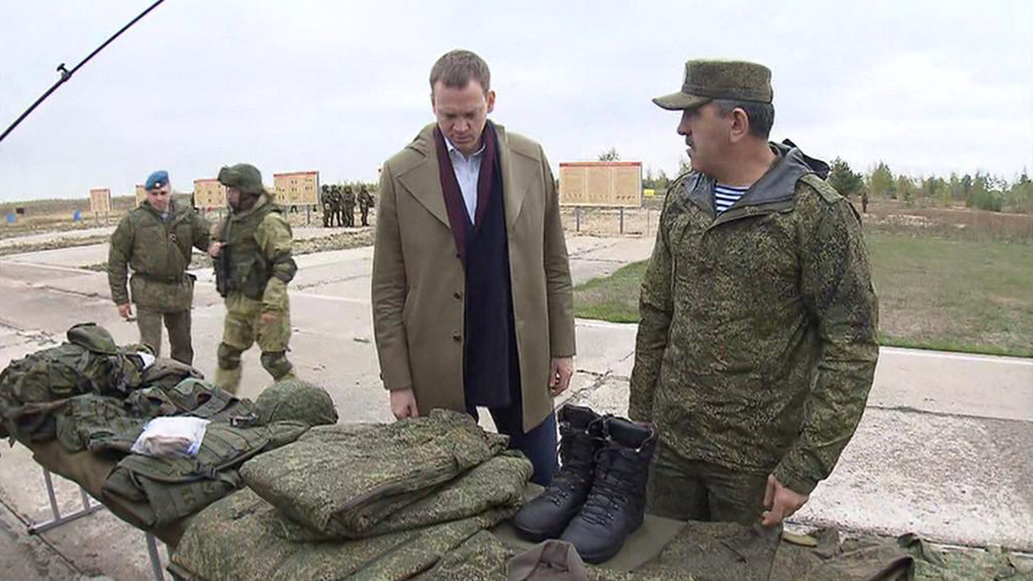 Евкуров оценил подготовку призывников на полигоне в Рязанской области