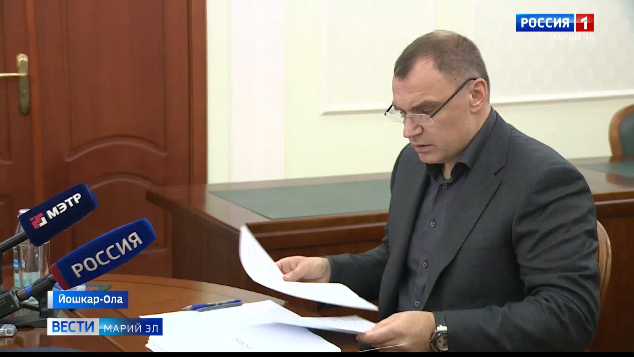 Глава Марий Эл провел совещание по строительству социально значимых объектов региона