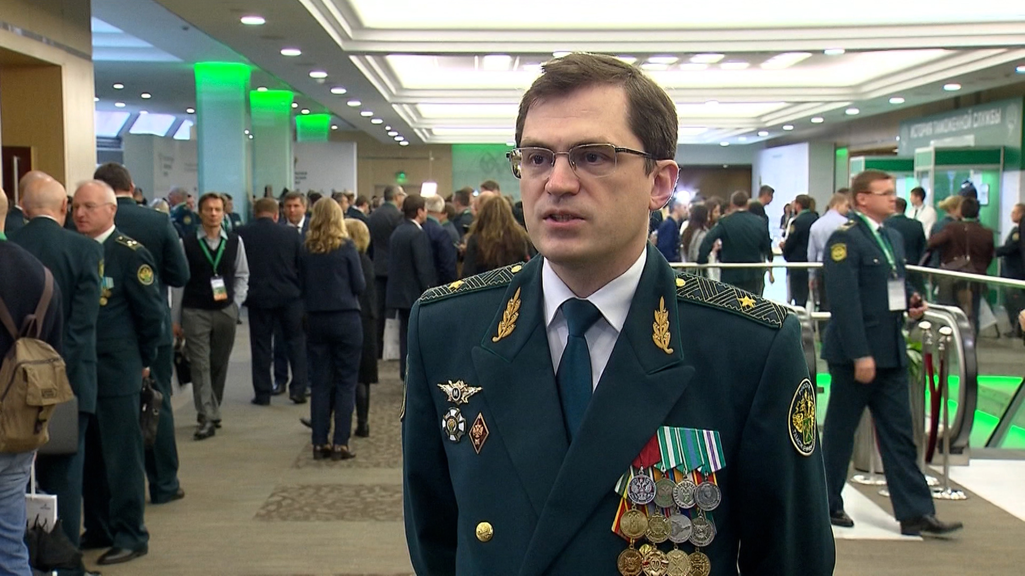 Ряду руководящих сотрудников ФТС присвоены специальные звания