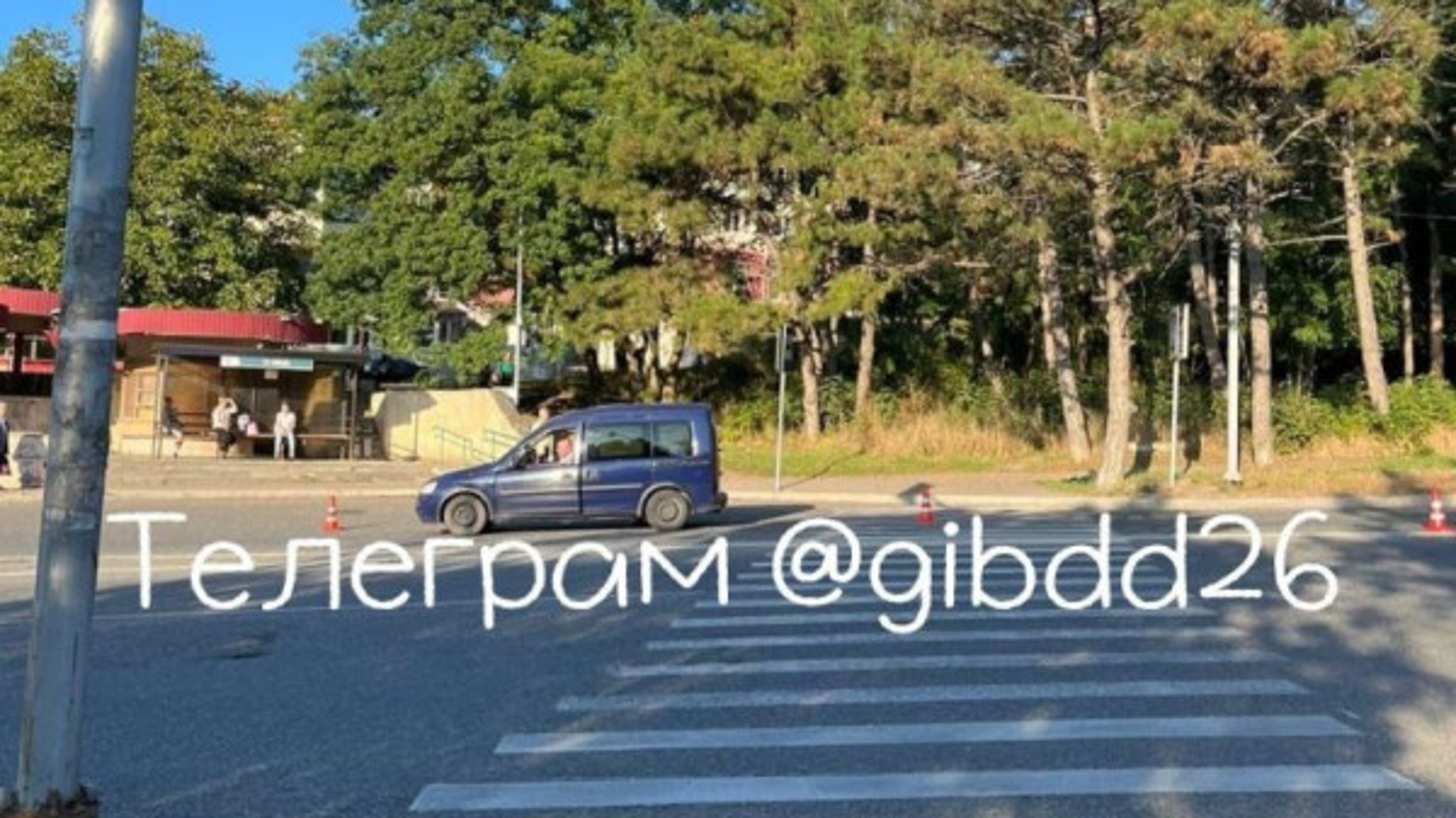 В Железноводске женщина попала под колеса автомобиля рядом с переходом
