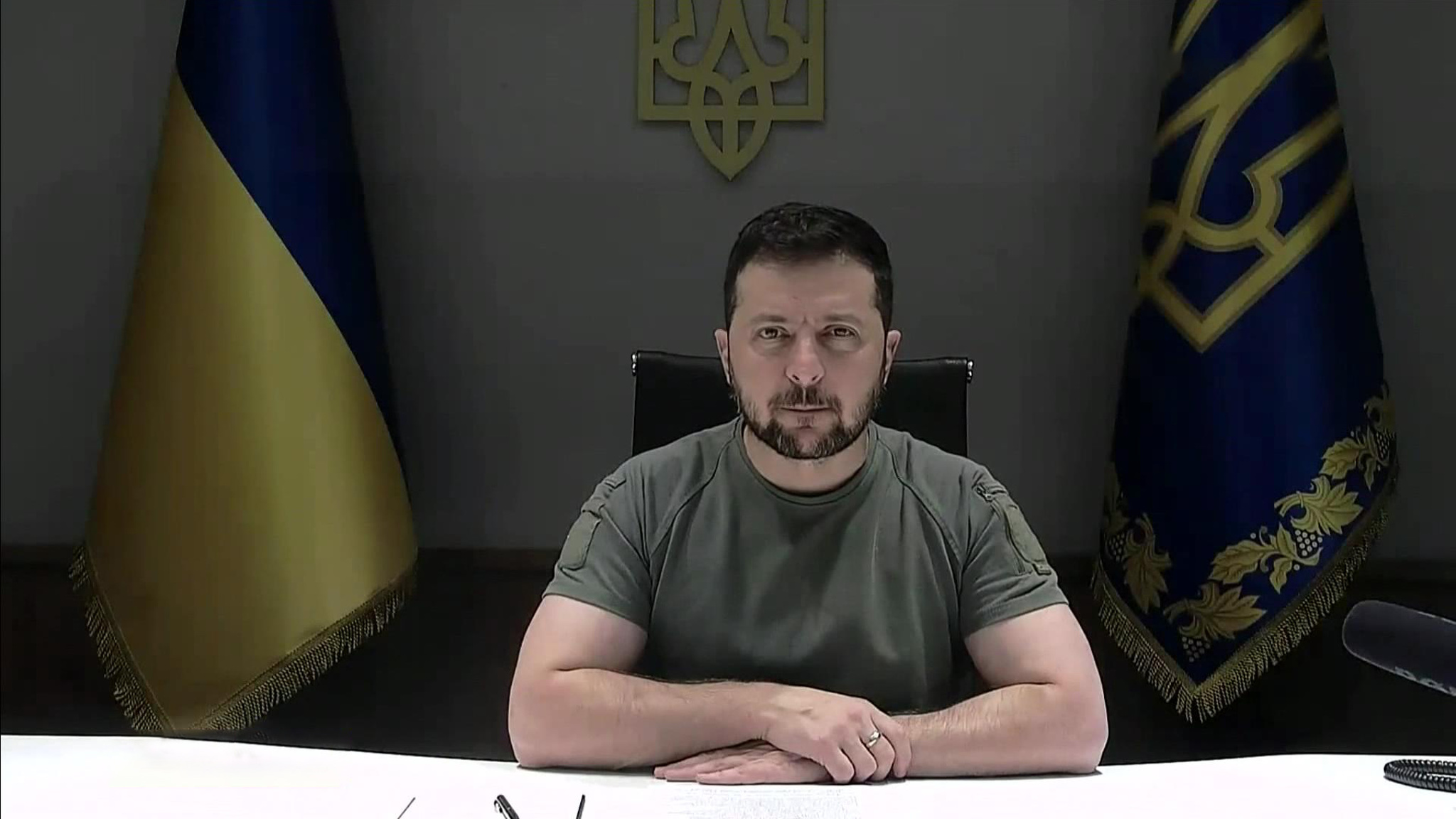 Зеленский превратился в наемника, Байден поприветствовал мертвеца