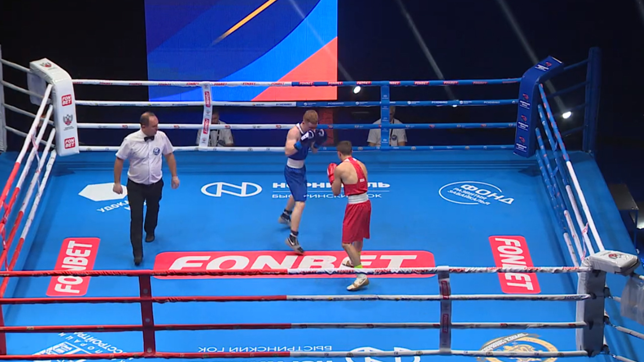 Чемпионат России по боксу. Хроника подготовки и двух первых соревновательных дней