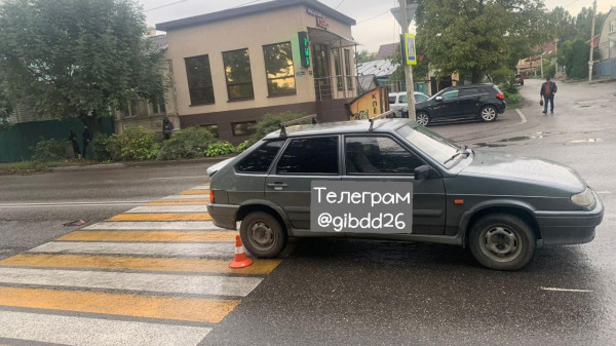 Автомобиль сбил 11-летнюю девочку на пешеходном переходе в Ессентуках