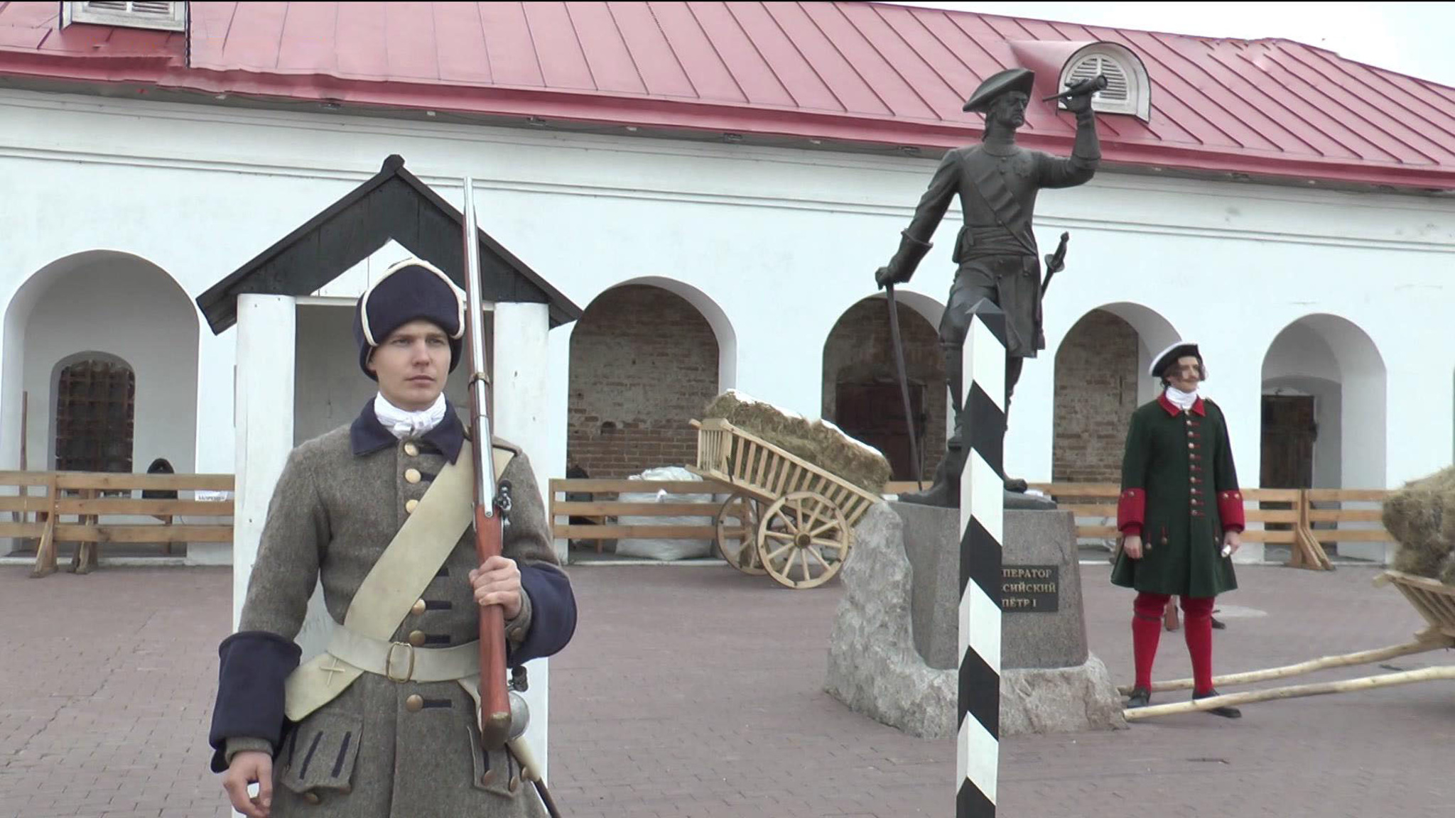 Спектакль-променад "Град Петров" прошел в Омской крепости