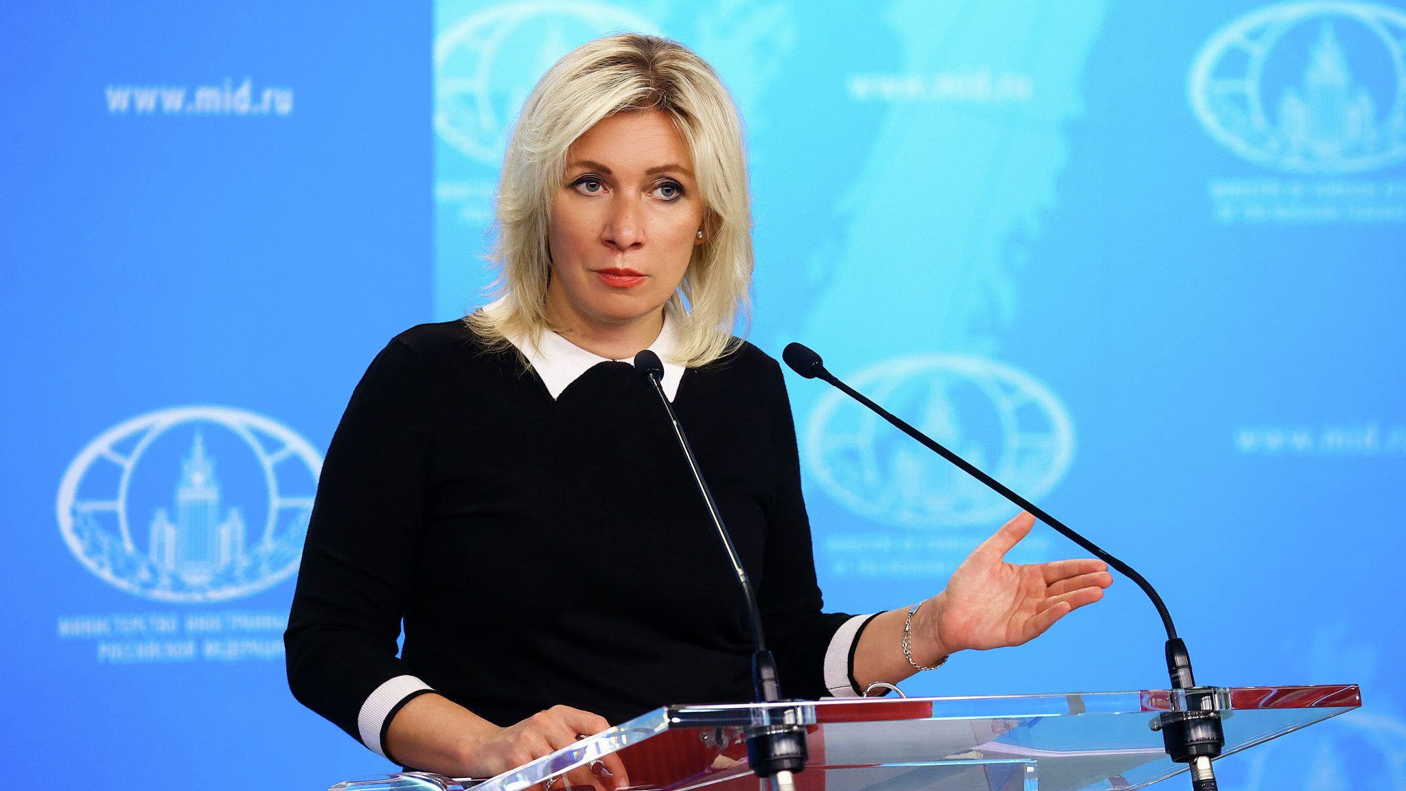 Захарова о последствиях новых поставок натовского оружия Украине