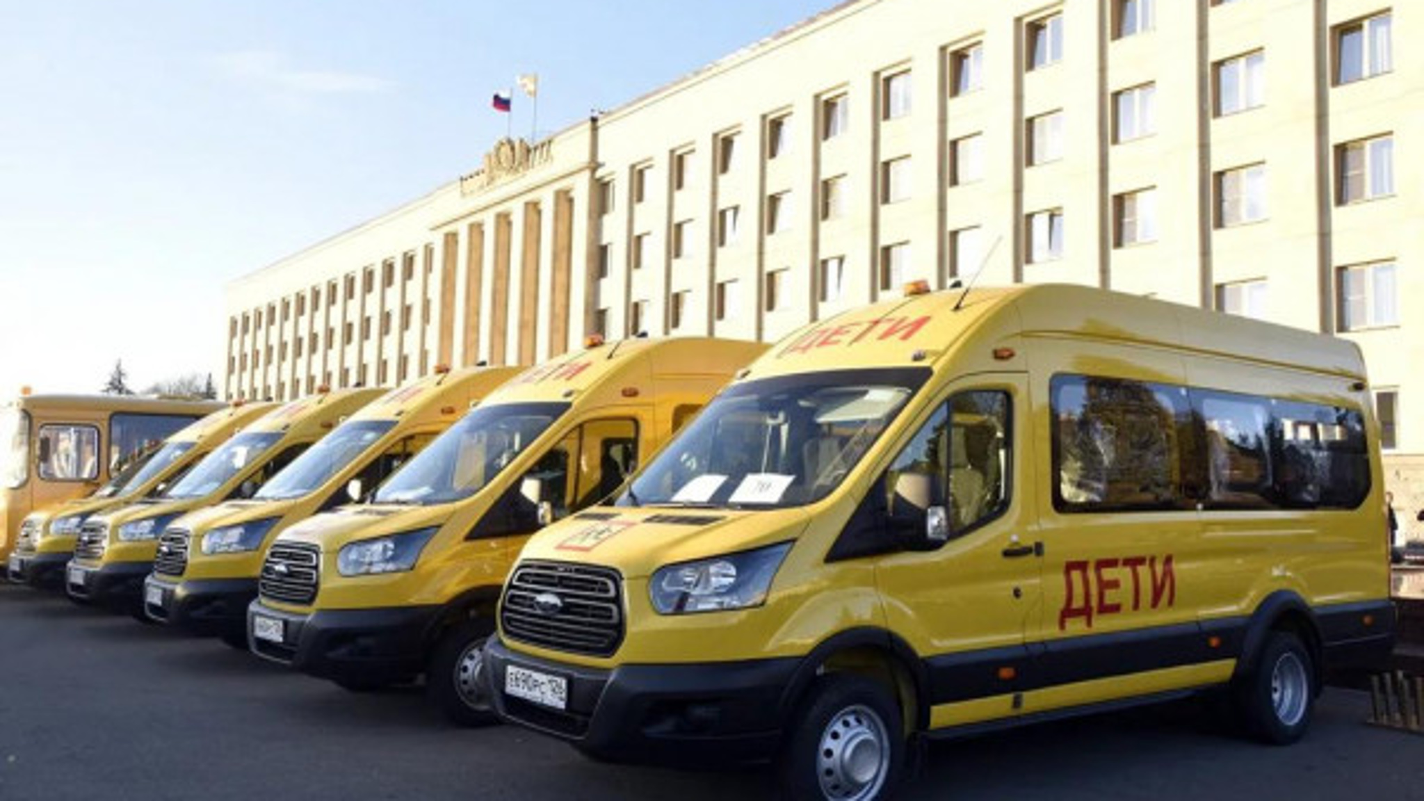 Школы Предгорного округа Ставрополья получат новые автобусы