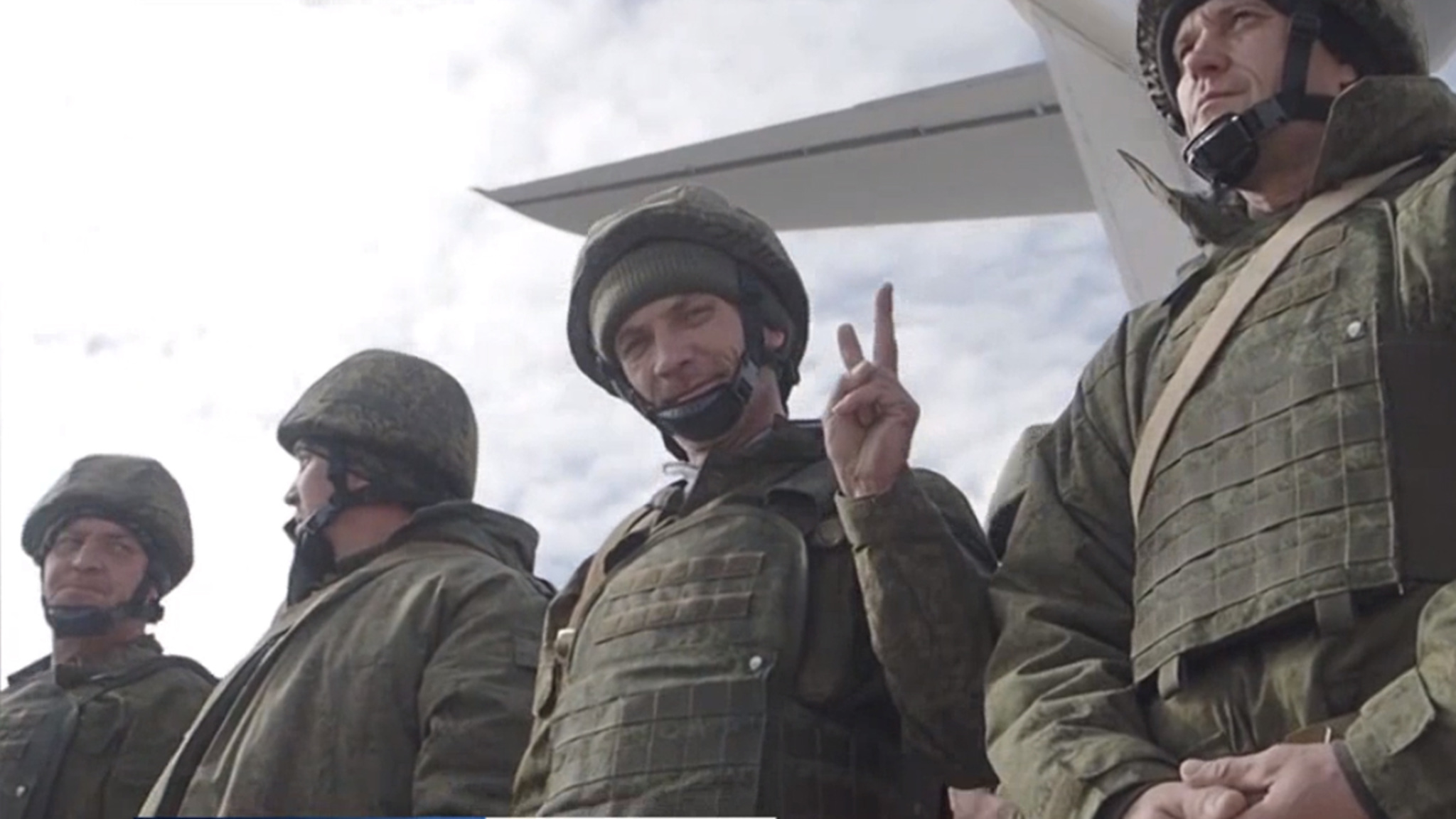 Мобилизованных забайкальцев проводили в учебные центры ВС РФ