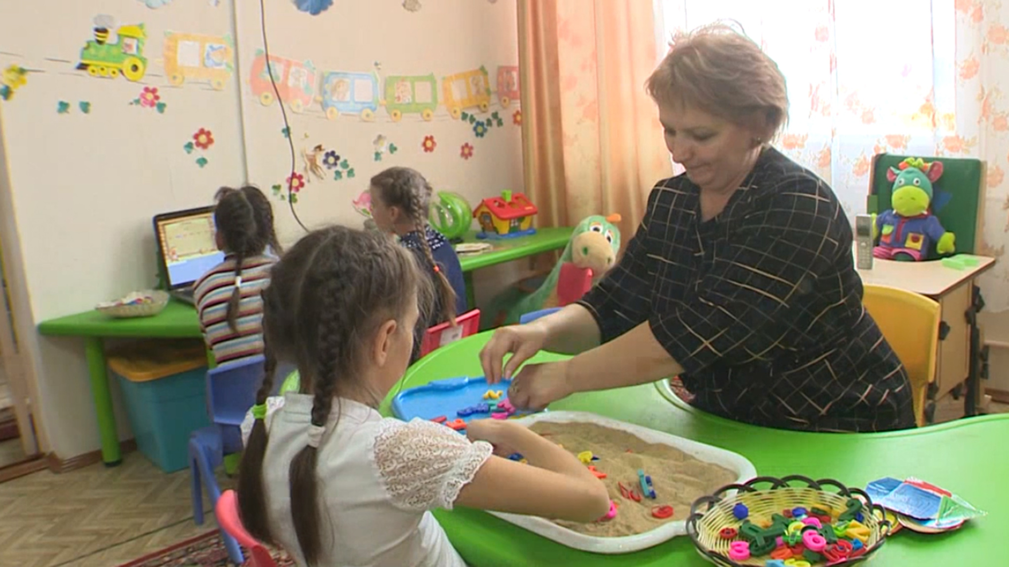Профессия – учитель: о любви к детям и преданности своему делу