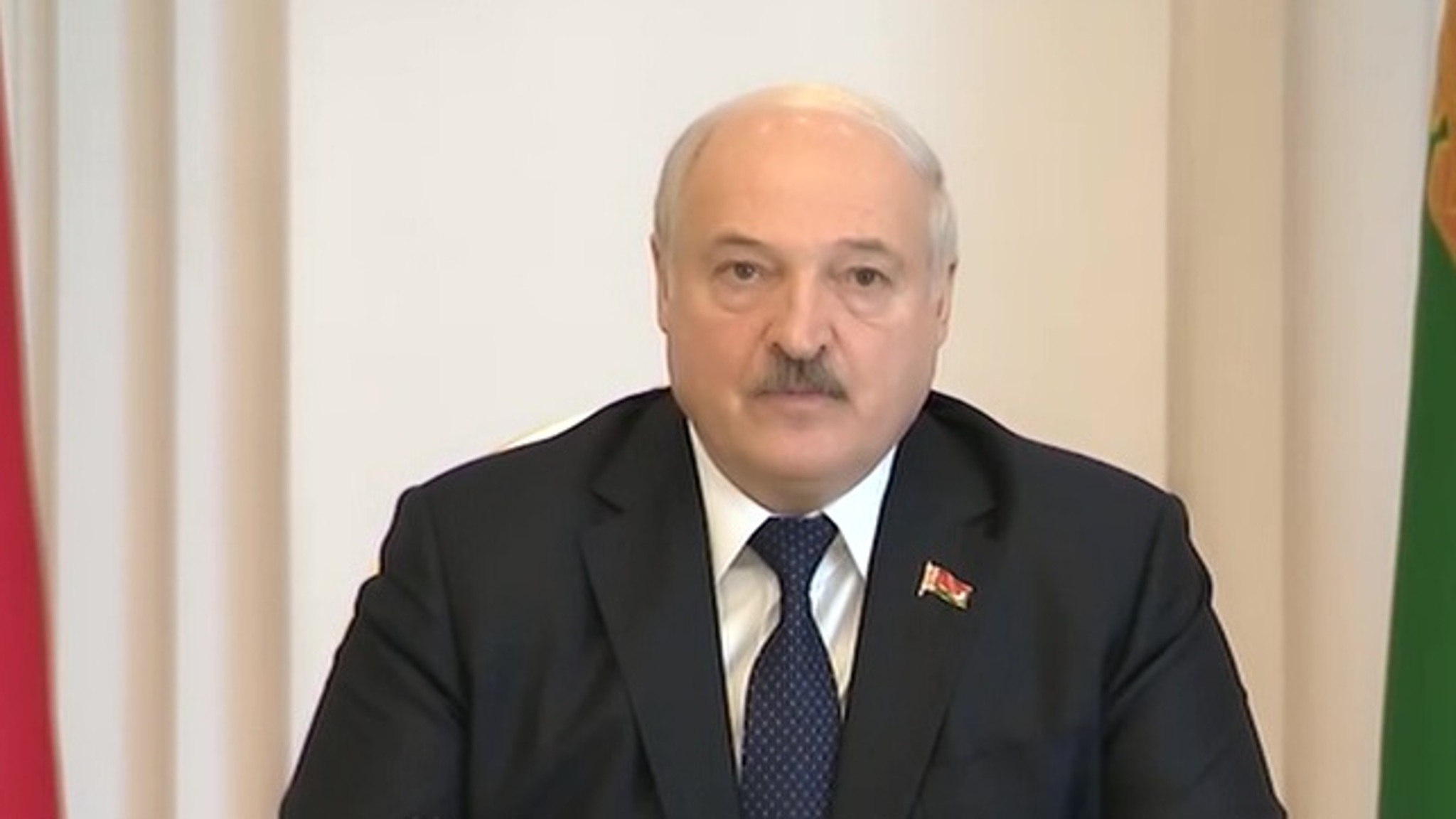 Лукашенко заявил о готовности дать отпор противнику