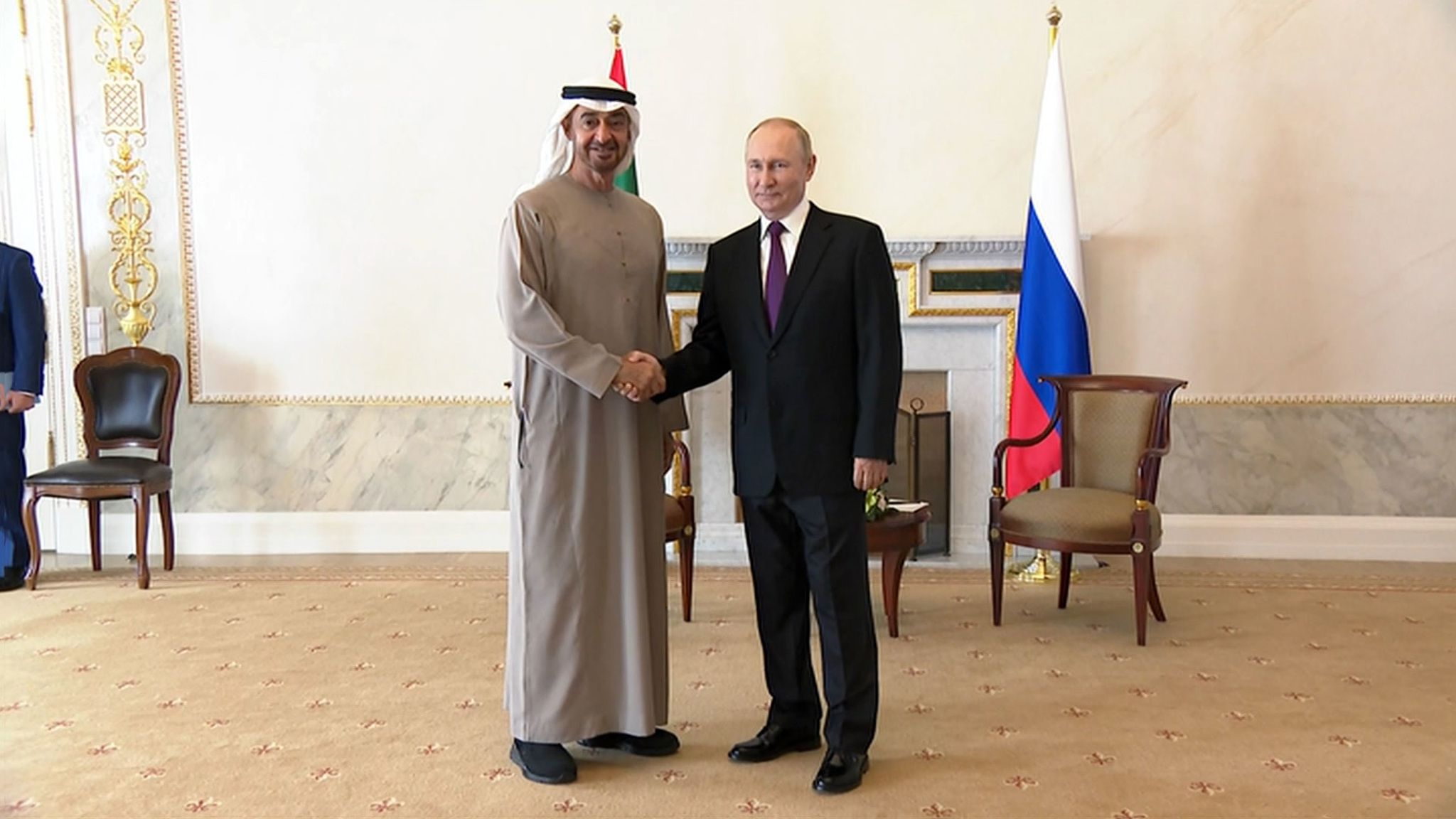 Владимир Путин в Константиновском дворце встретился с президентом ОАЭ