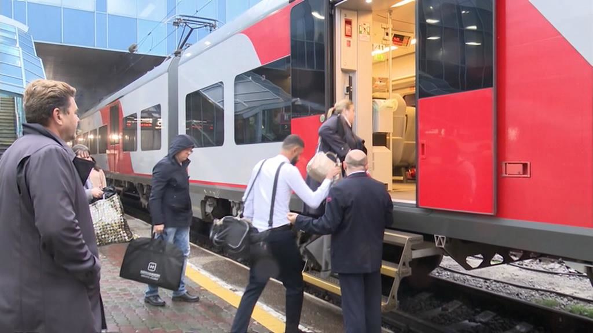 "Ласточка" будет возить пассажиров из Ростова-на-Дону в аэропорт Сочи