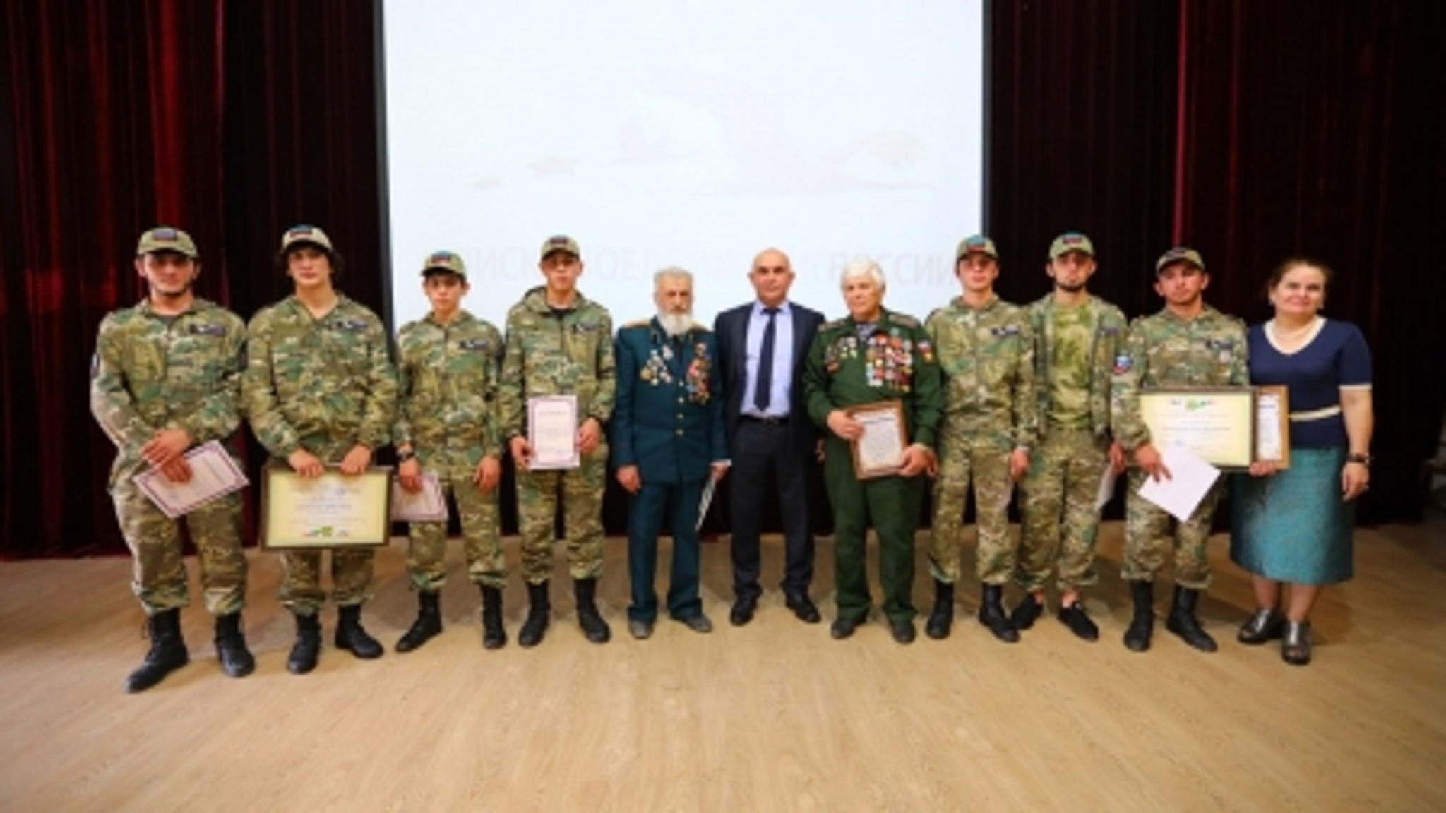 Встреча с участниками поискового отряда "Кавказ" прошла в Хасавюрте