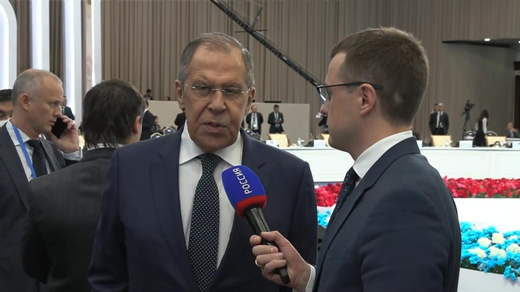Сергей Лавров: вменяемых инициатив по контактам России никто не предлагает