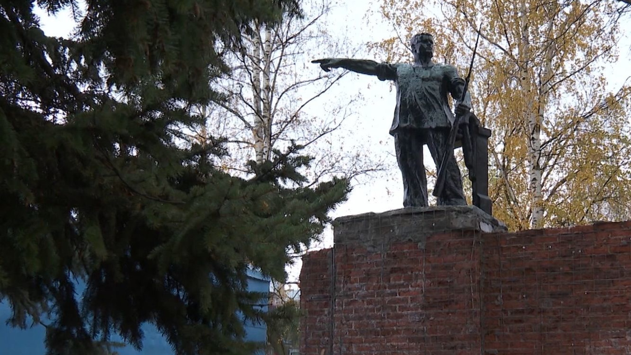 В Ижевске начали ремонт памятника Ивану Пастухову