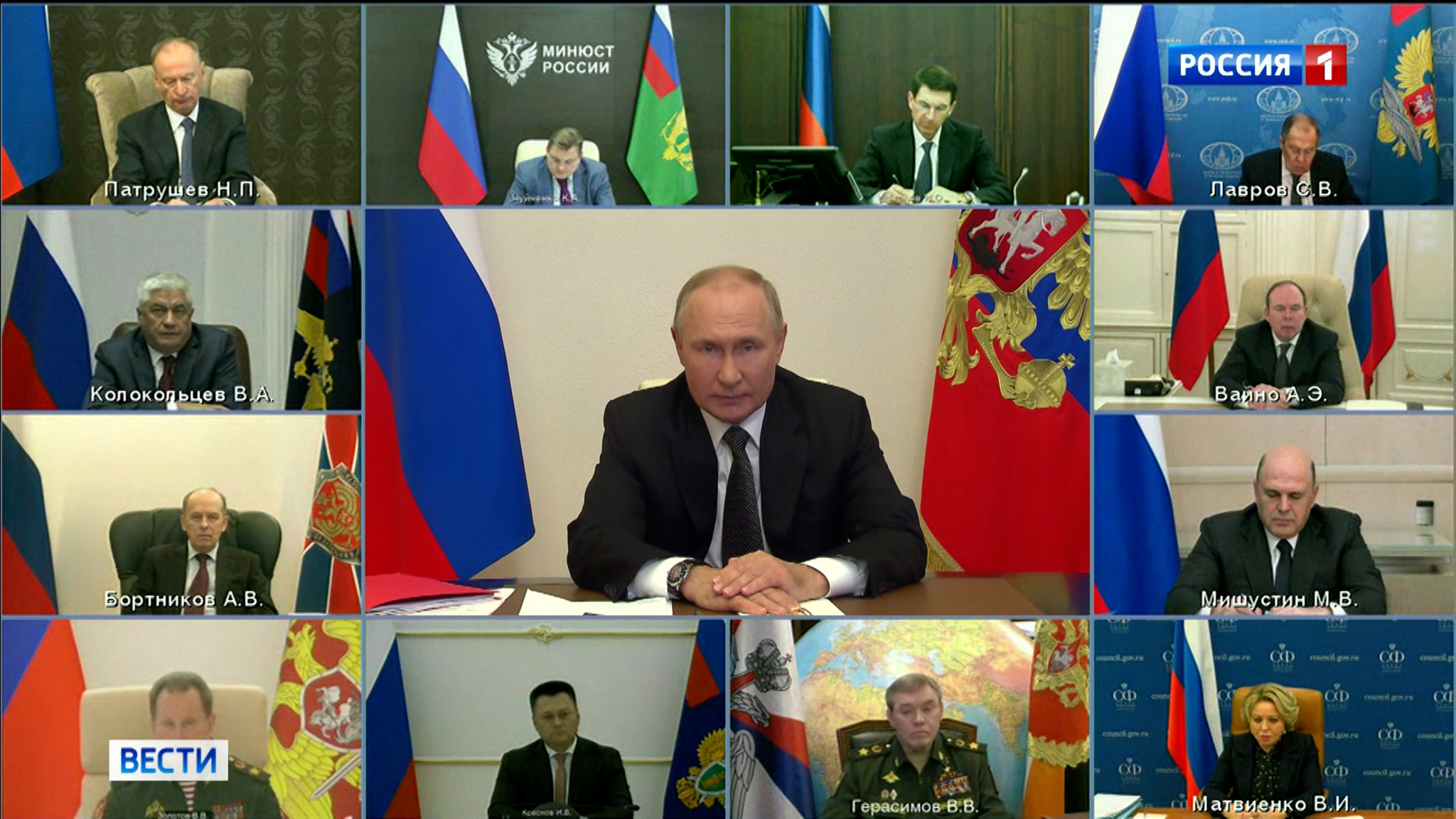 Владимир Путин объявил о введении режима повышенной готовности в регионах ЮФО
