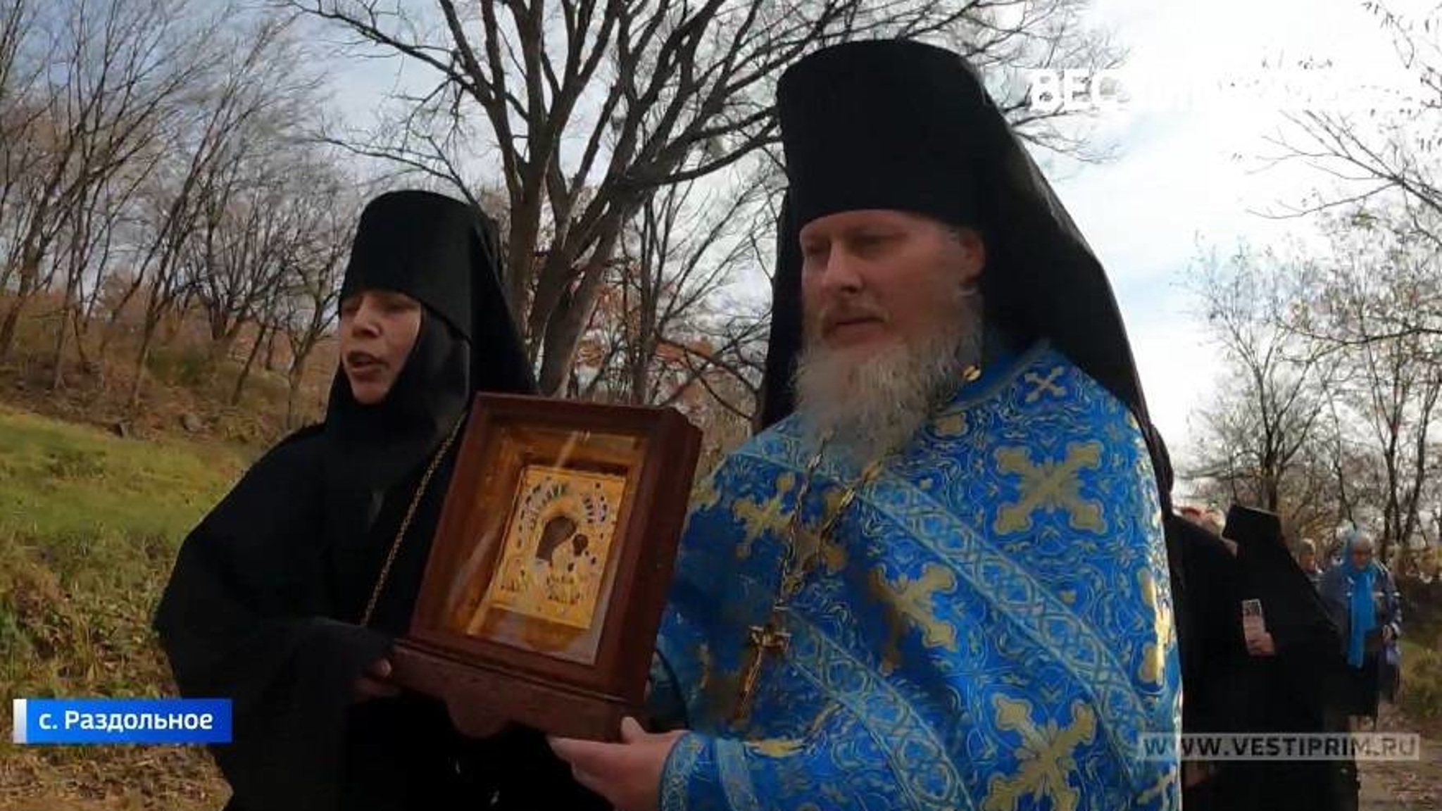Чудотворную икону Казанской Богоматери встретили в Раздольном