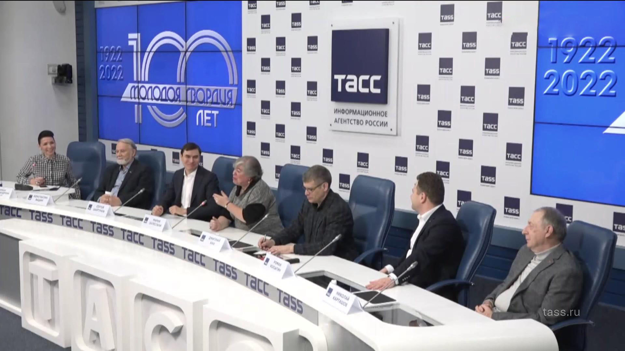 К 100-летию издательства "Молодая гвардия"