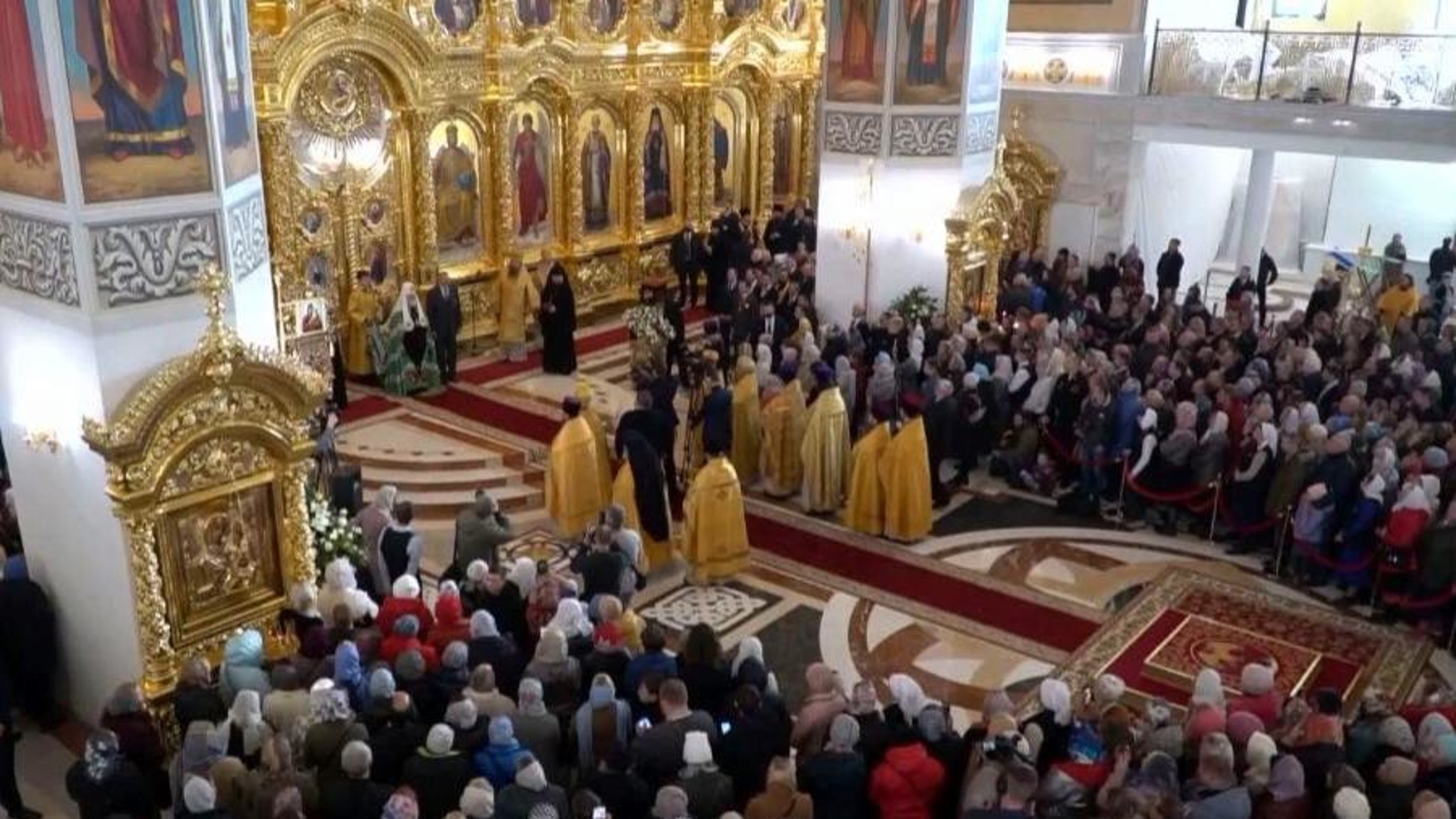 Великий чин освящения Михайло-Архангельского собора совершил Патриарх Кирилл