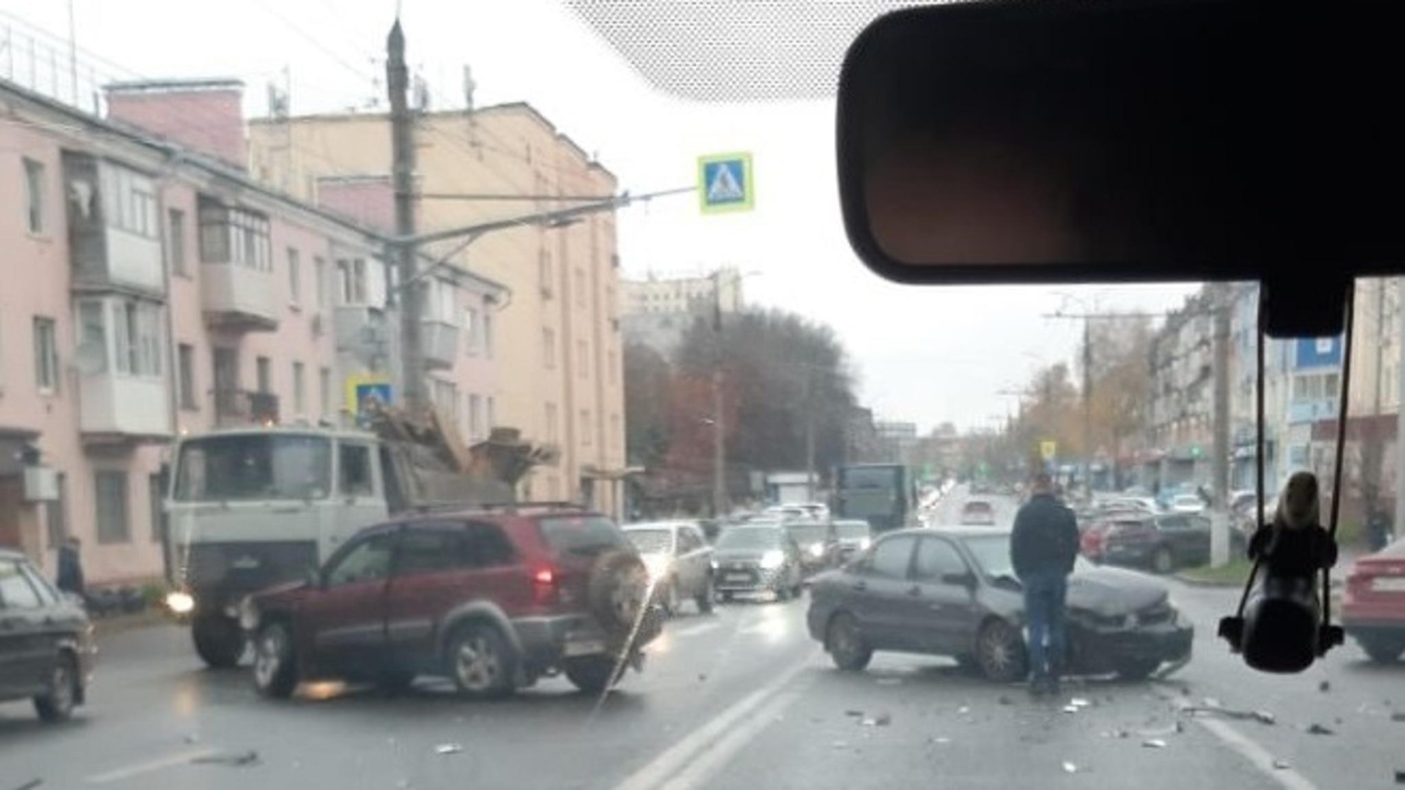 Во Владимире из-за ДТП перекрыто движение по улице Чайковского