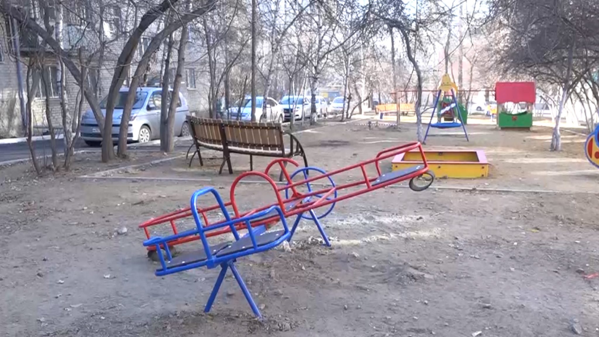 Эксперты Народного фронта оценили работу по благоустройству дворов по улице Журавлева в Чите