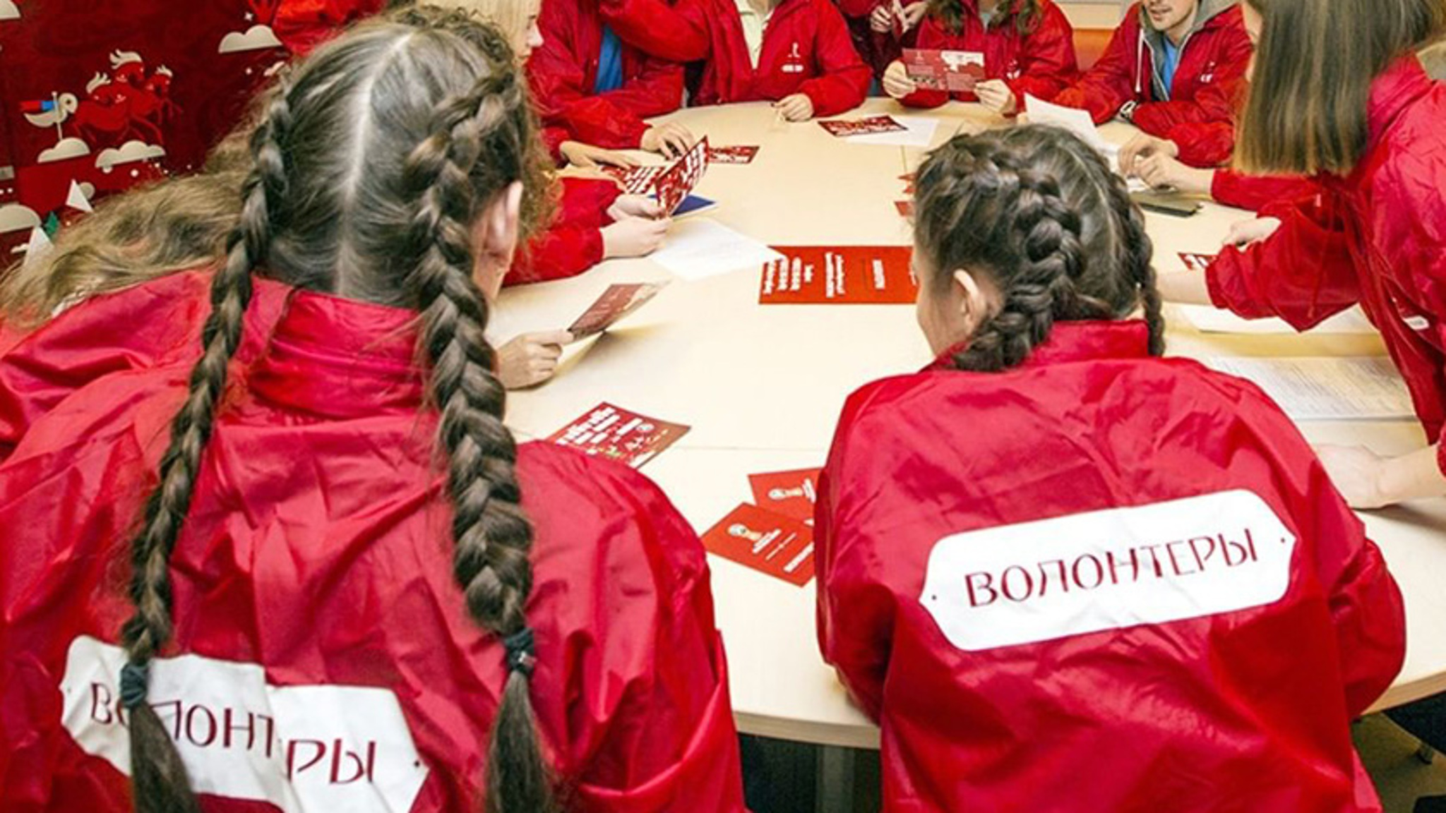 Премии лучшим добровольцам губернатор Орлов вручит в декабре