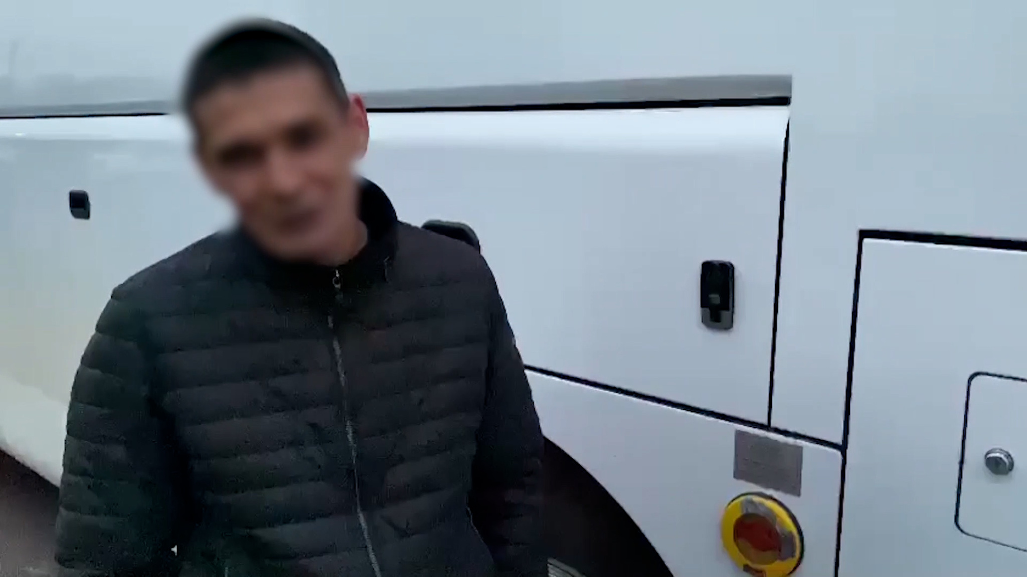 В Волгоградской области остановили автобус с икрой осетров в багажном отделении