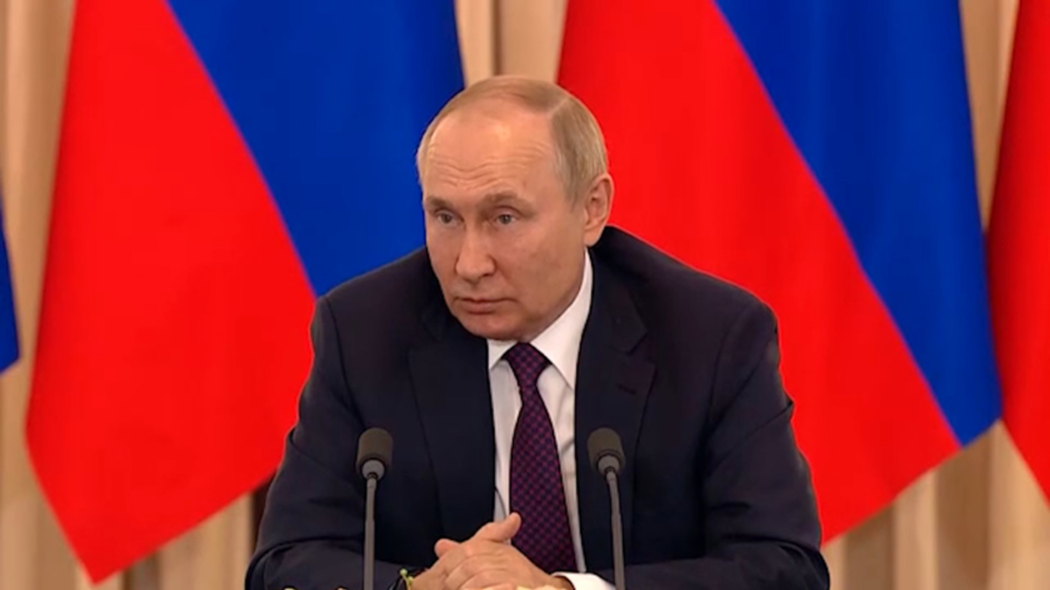 Путин объяснил, почему рассыпалась зерновая сделка