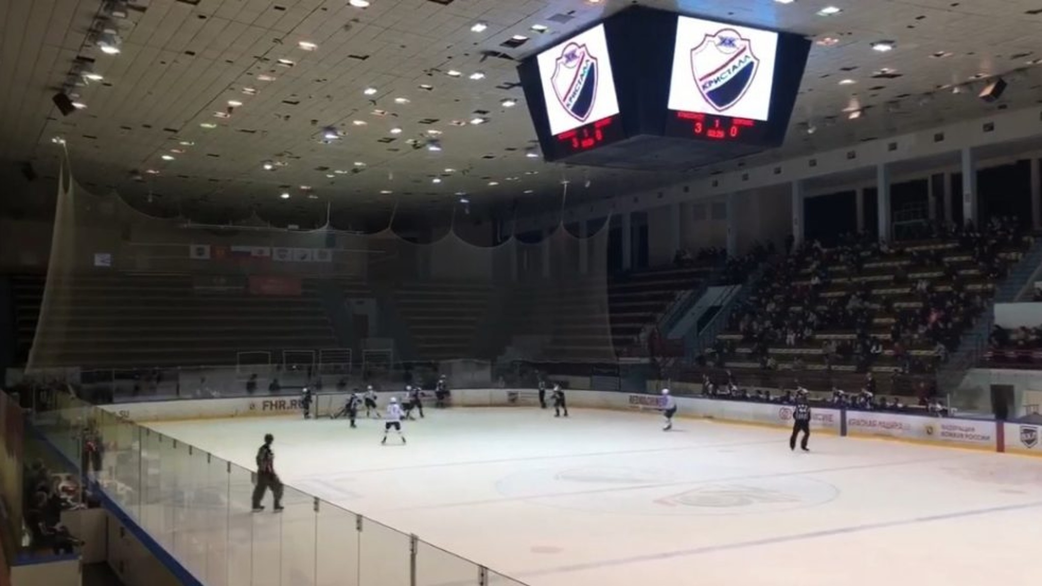 Кристалл обыграл ЦСК ВВС со счетом 6:4