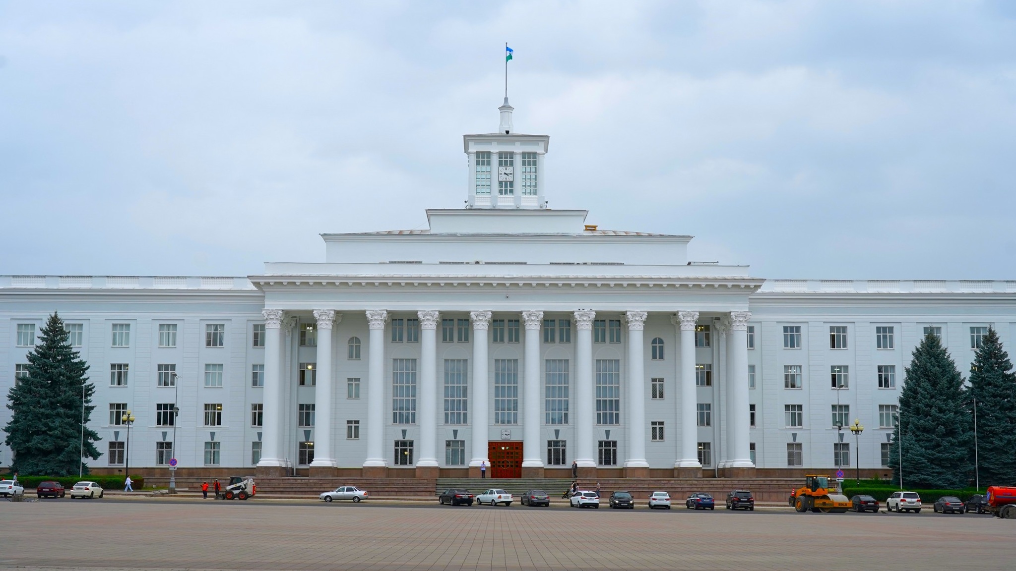 Глава КБР Казбек Коков поздравил жителей республики с Днем народного единства