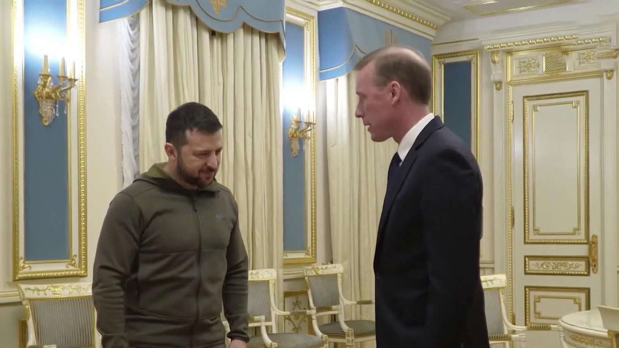 Кулеба анонсировал на Украине время для любви и наслаждений
