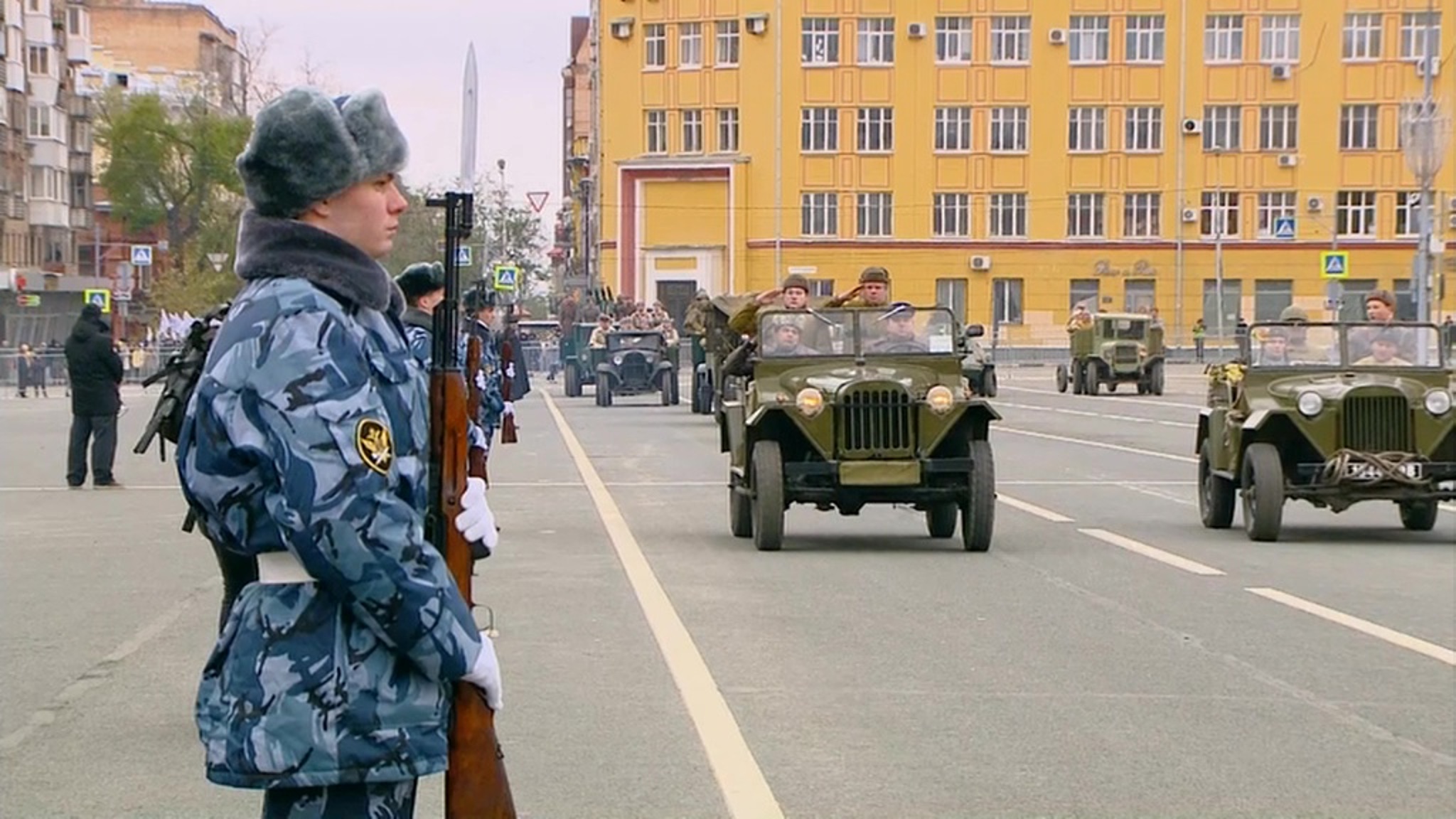 Участники спецоперации прошли в Параде Памяти в Самаре