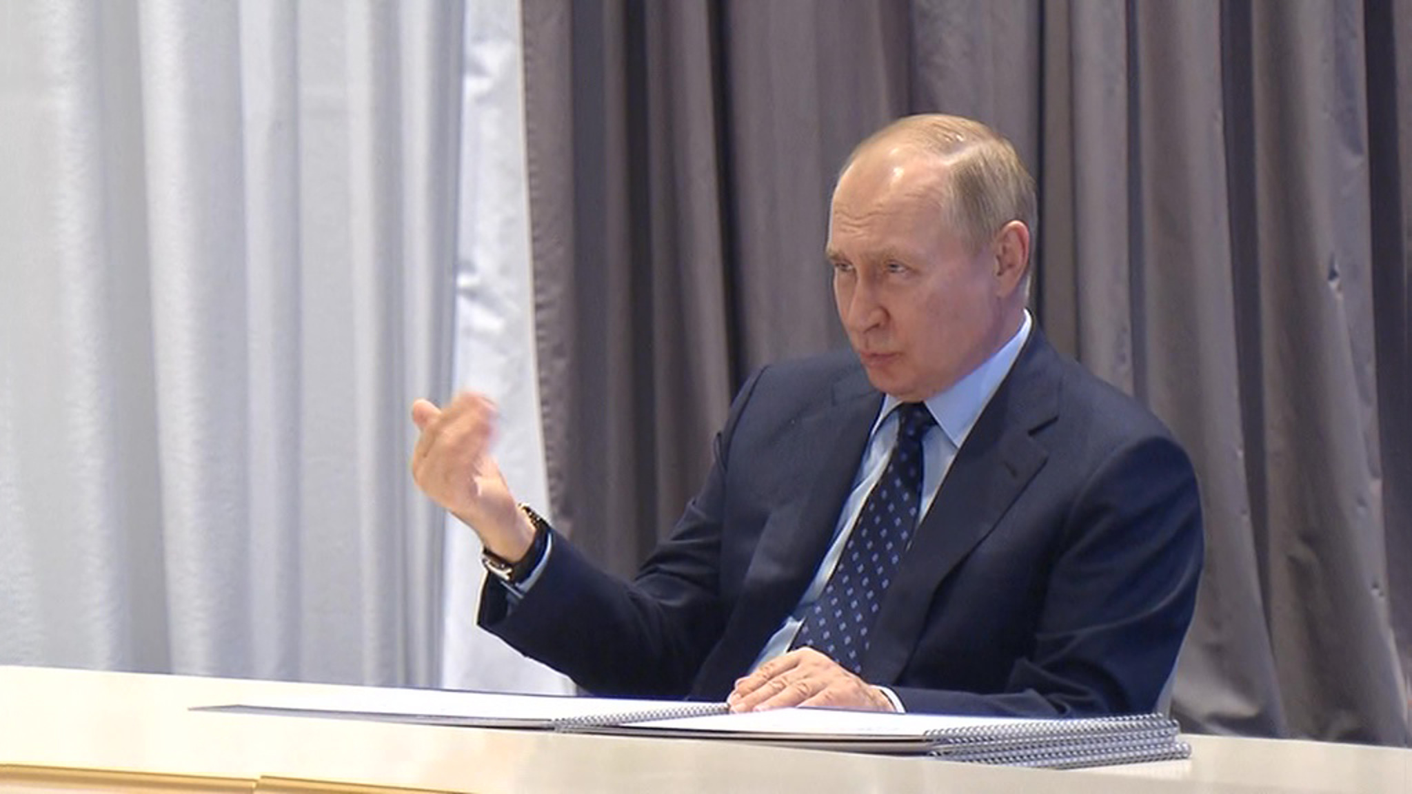 Владимир Путин потребовал проявлять внимание ко всем мобилизованным
